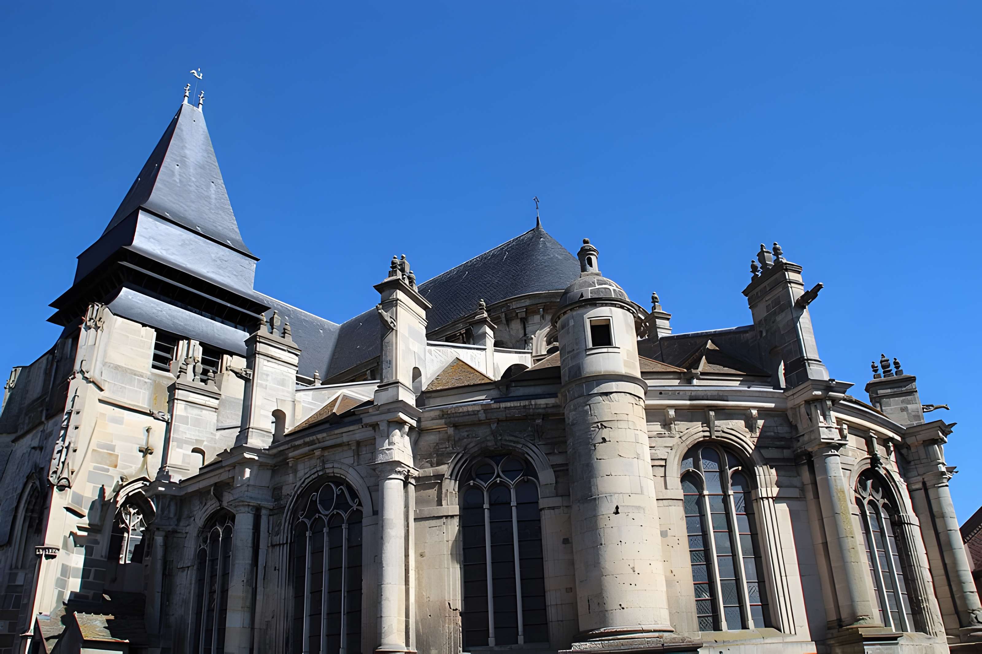 Église Saint-Jacques-le-Majeur-et-Saint-Christophe de Houdan