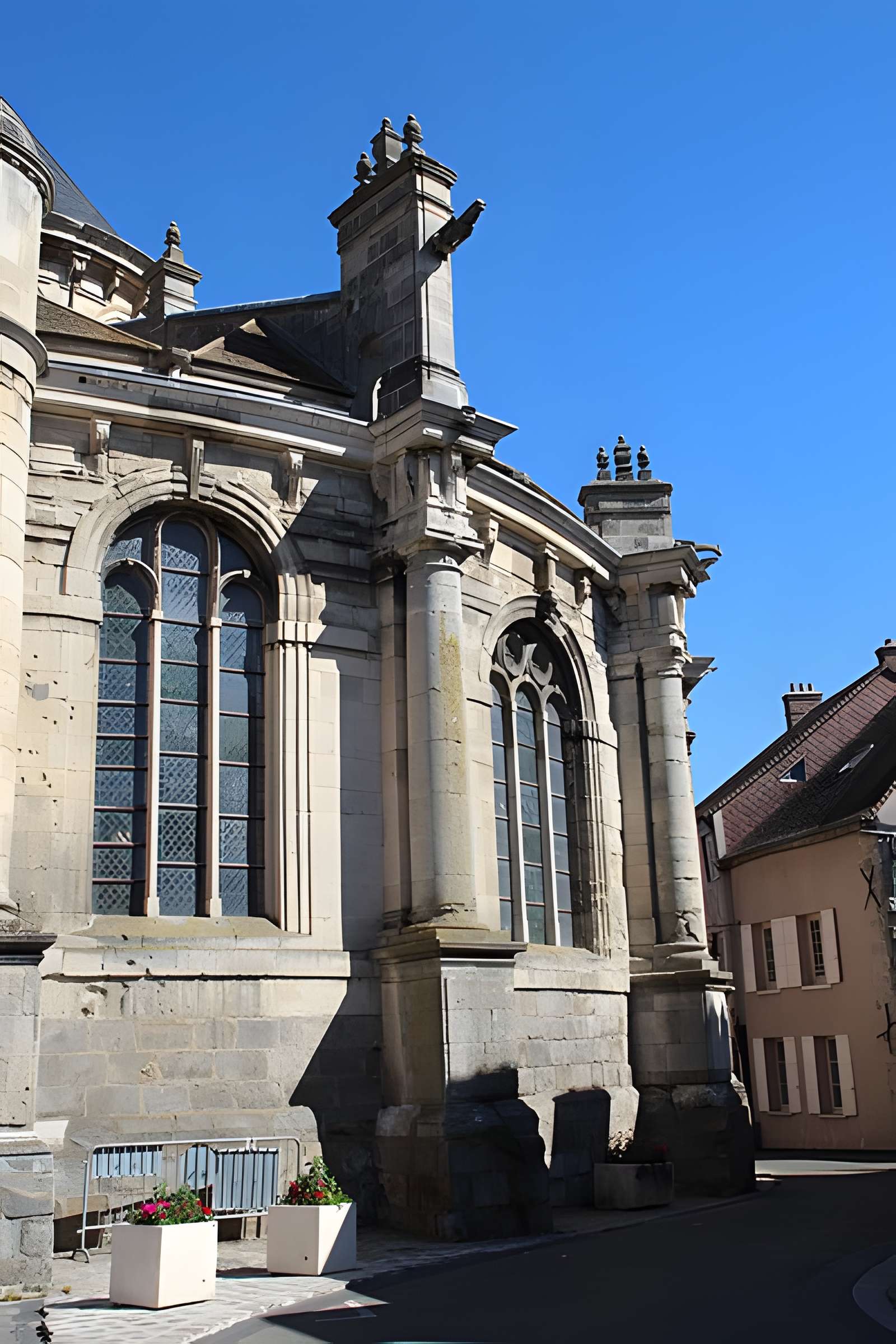 Église Saint-Jacques-le-Majeur-et-Saint-Christophe de Houdan