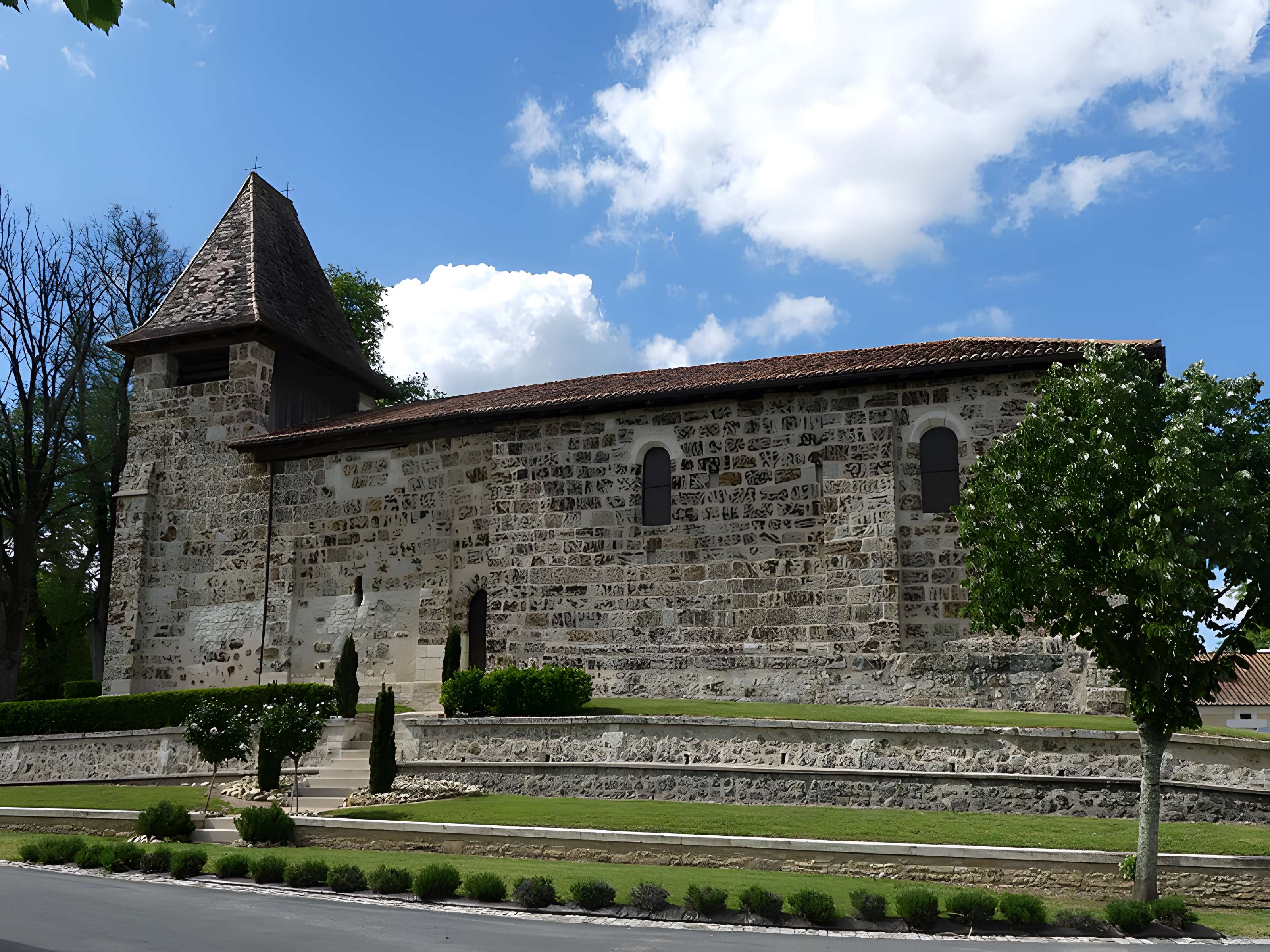 Église Saint-André de Saint-André-de-Double