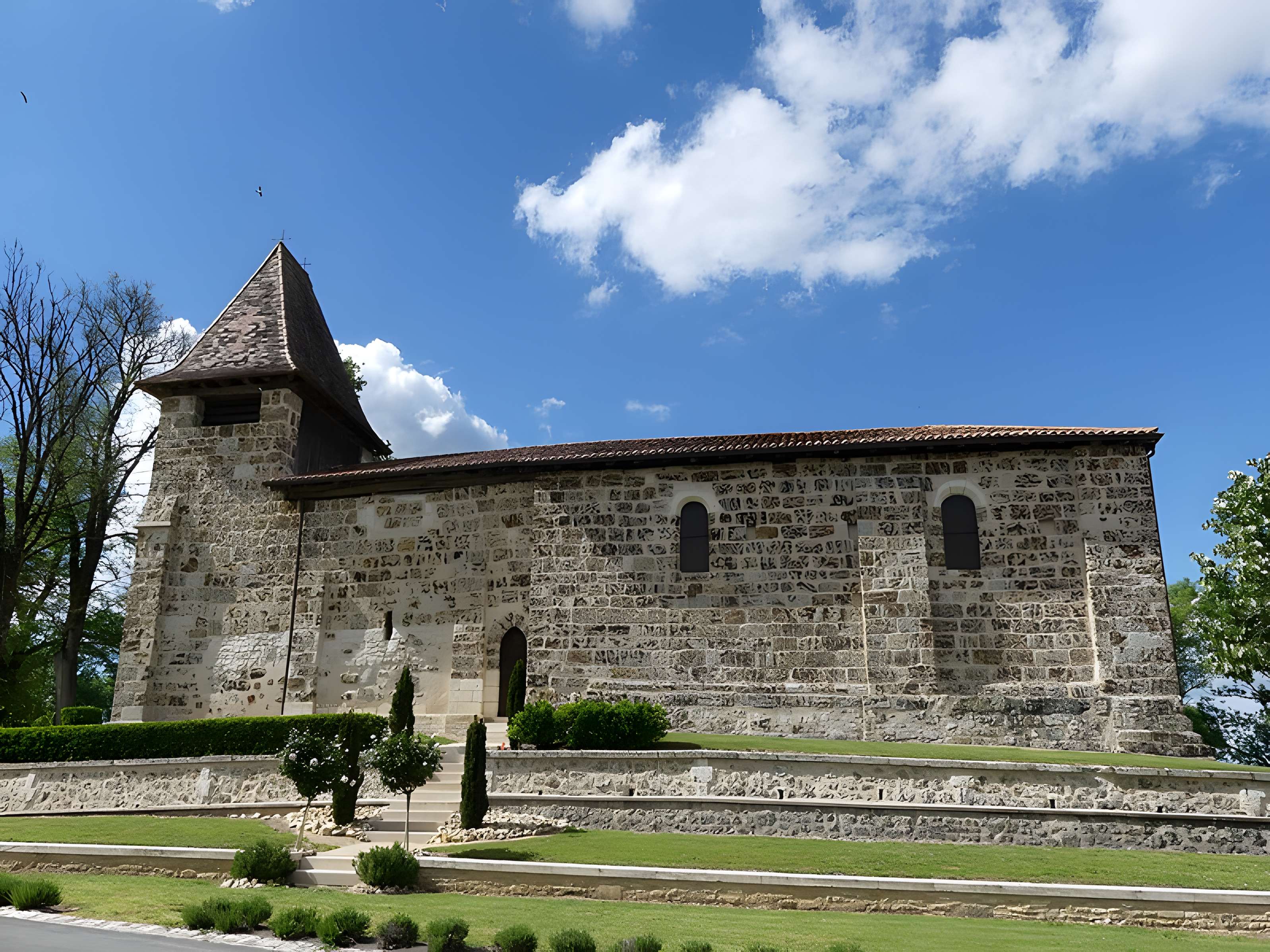 Église Saint-André de Saint-André-de-Double