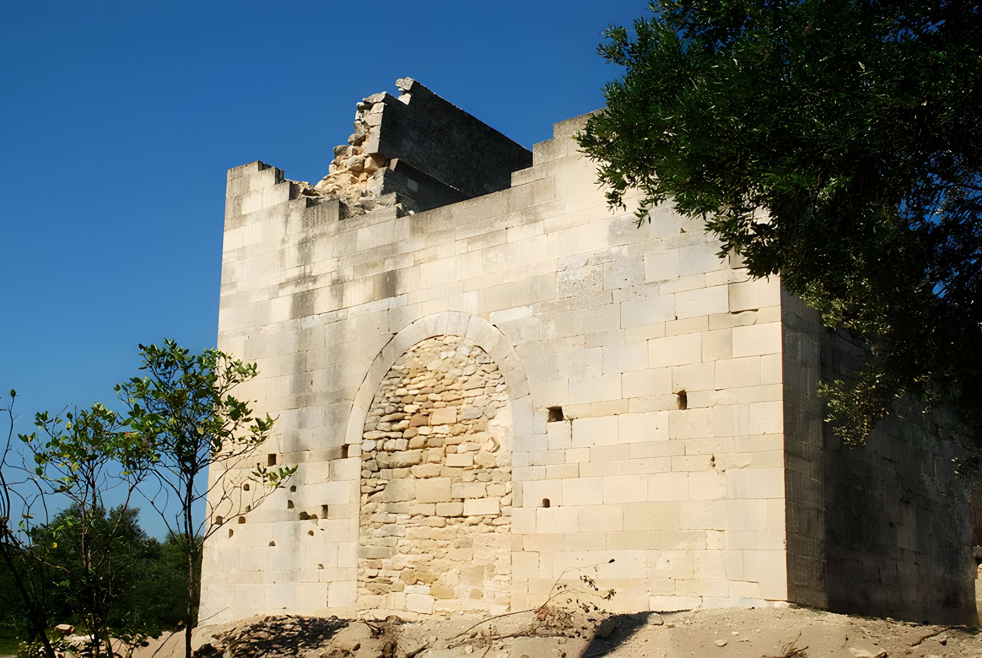 Église Saint-André de Souvignargues