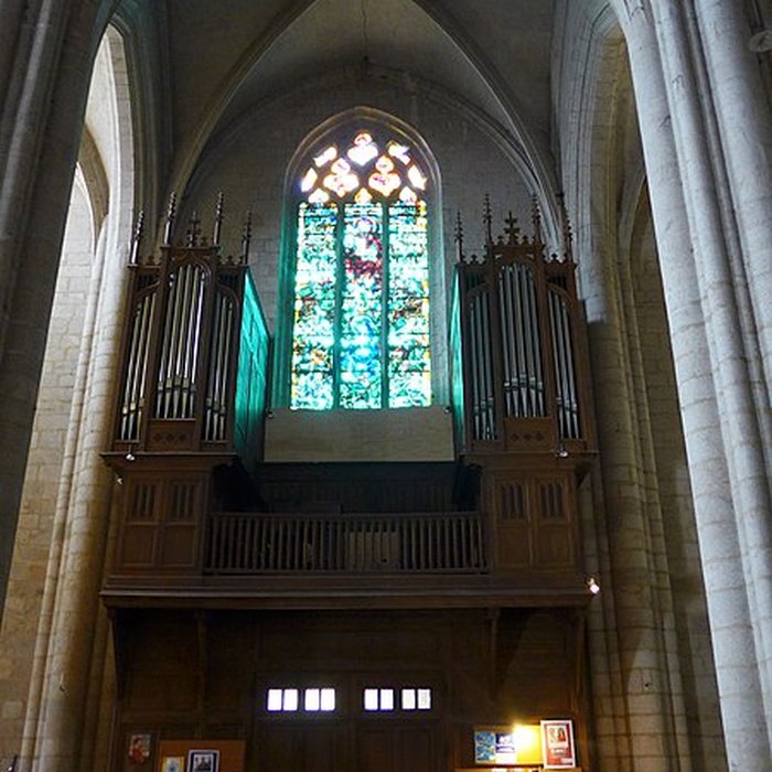 Photo de Église Saint-Jean dAmbert