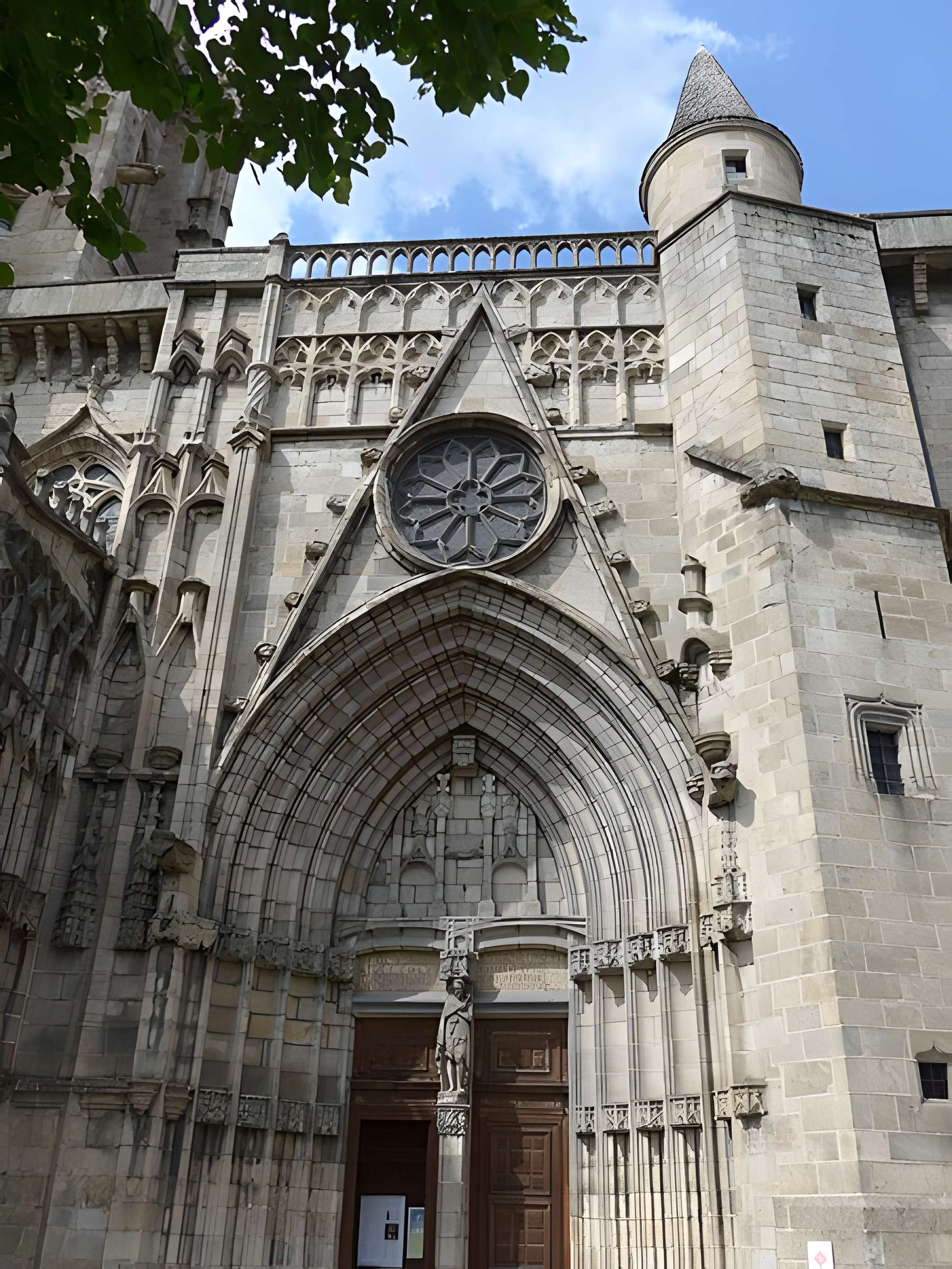 Église Saint-Jean d'Ambert
