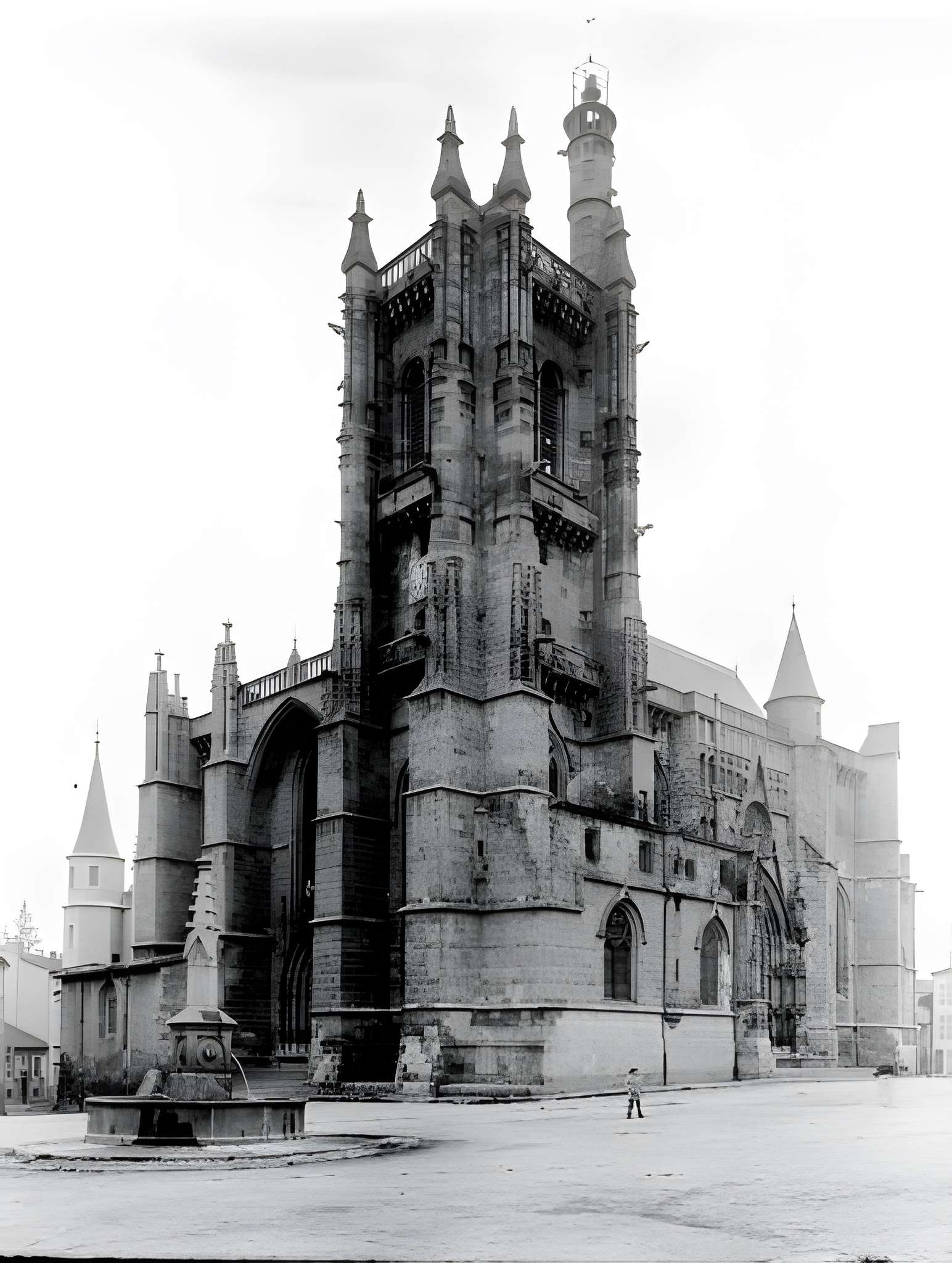 Église Saint-Jean d'Ambert