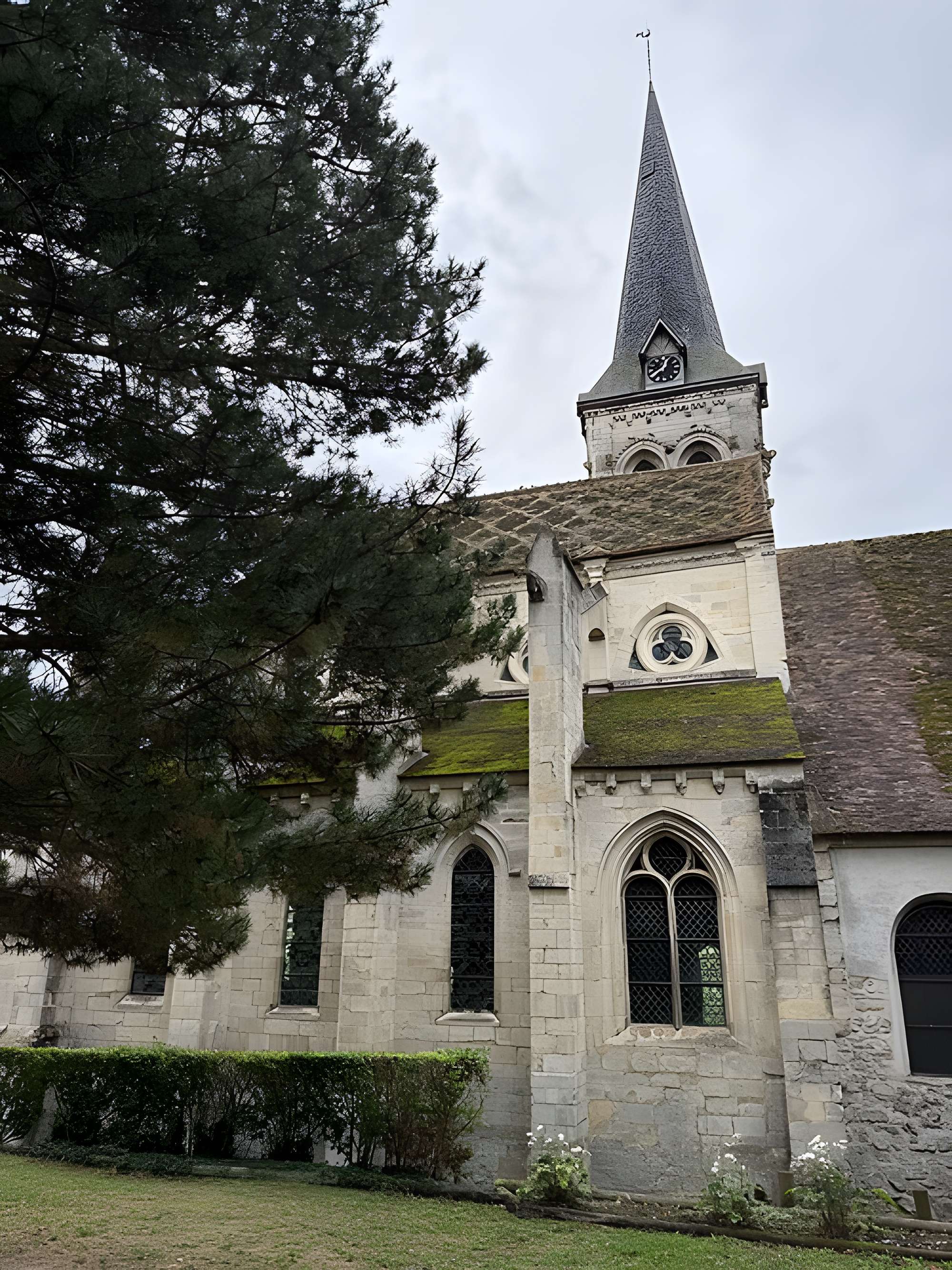 Église Saint-Aquilin de Fontenay-en-Parisis