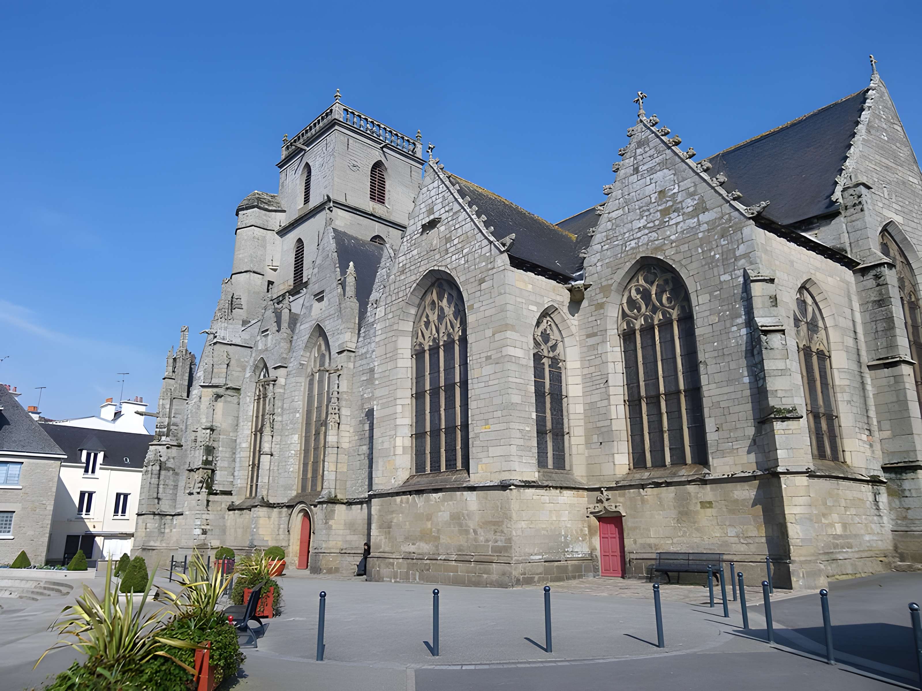 Église Saint-Armel de Ploërmel