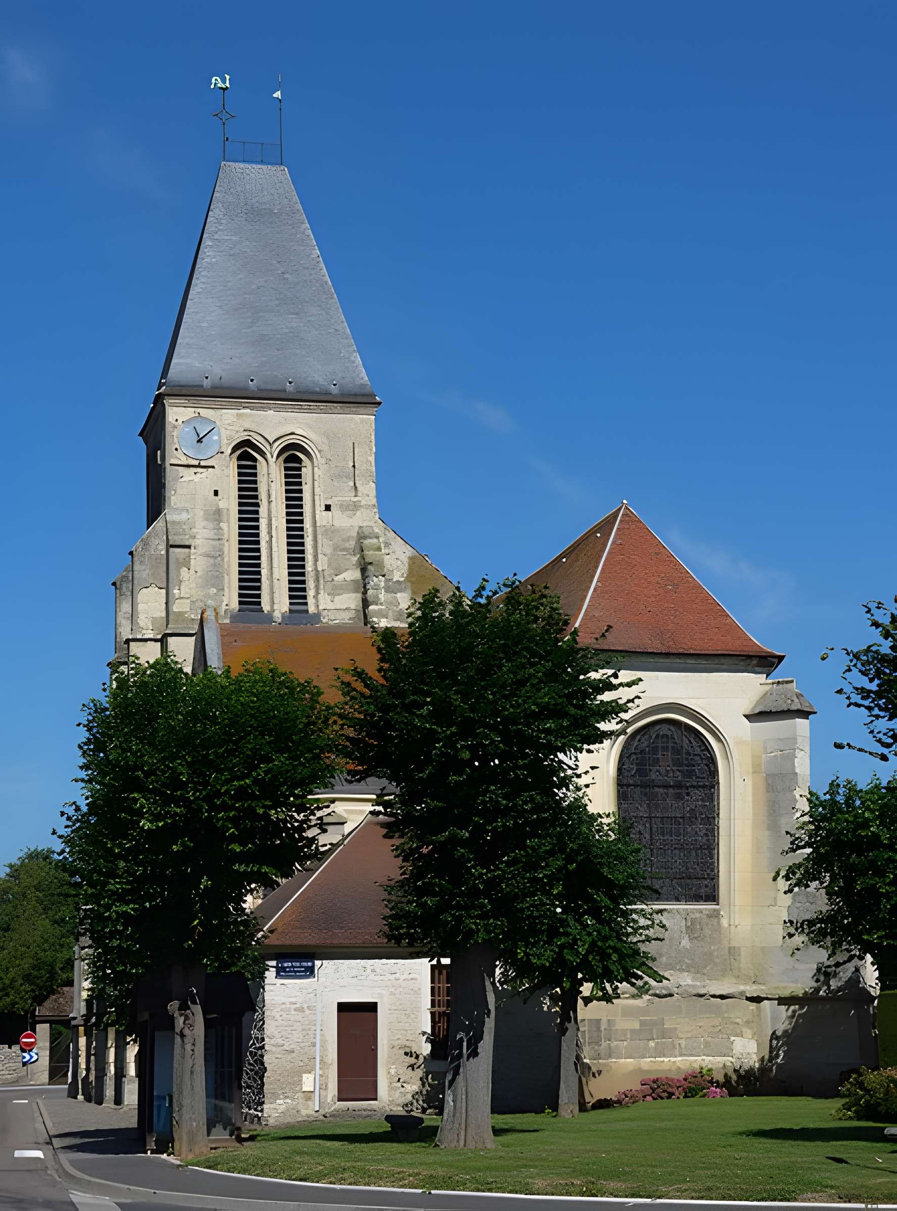 Église Saint-Arnoult de Varreddes