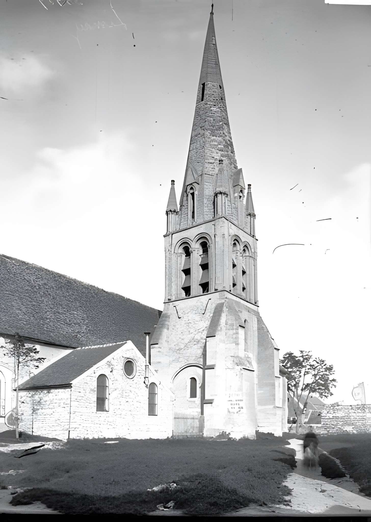 Église Saint-Aubin de Limay