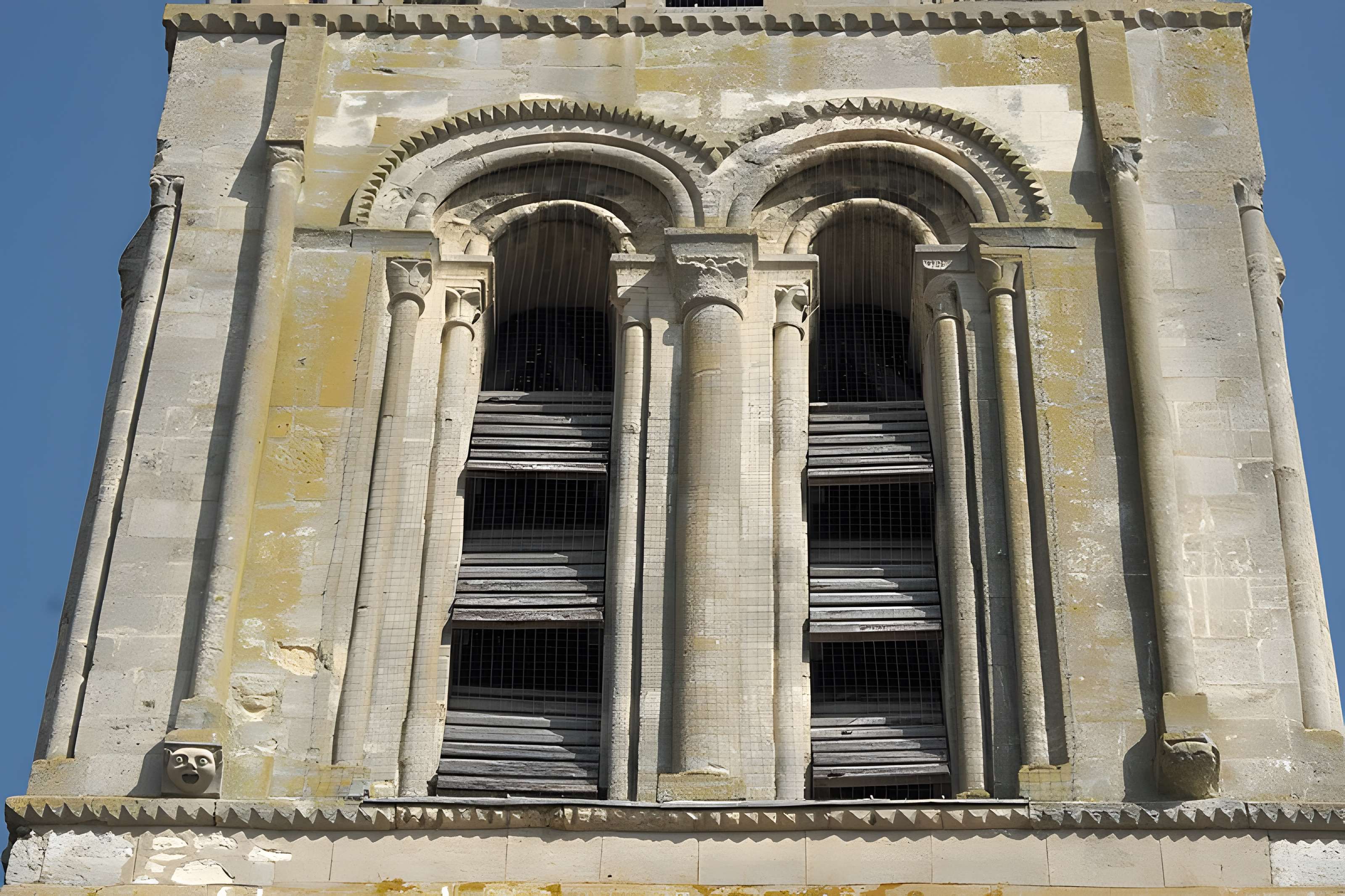 Église Saint-Aubin de Limay