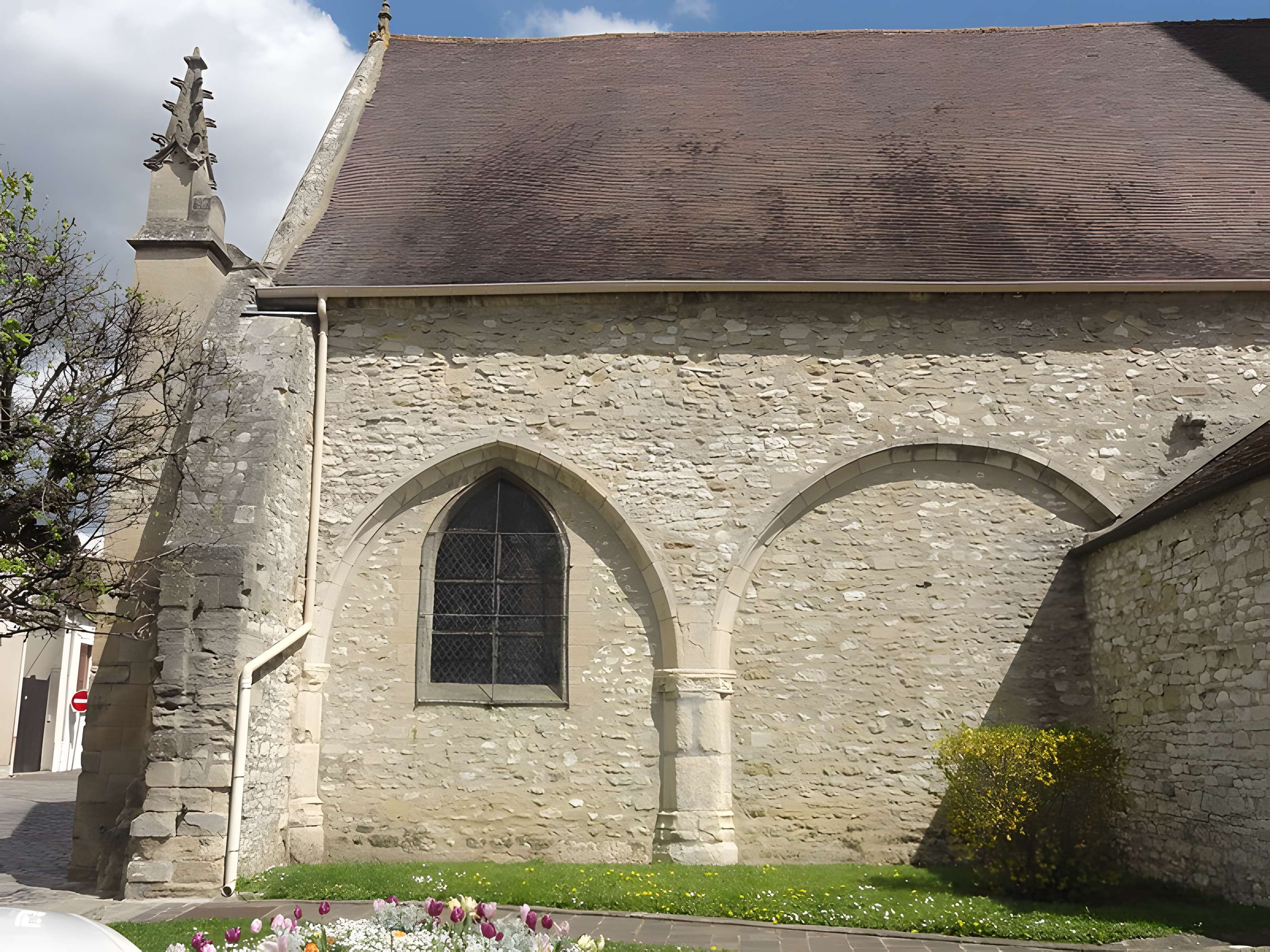 Église Saint-Aubin de Limay