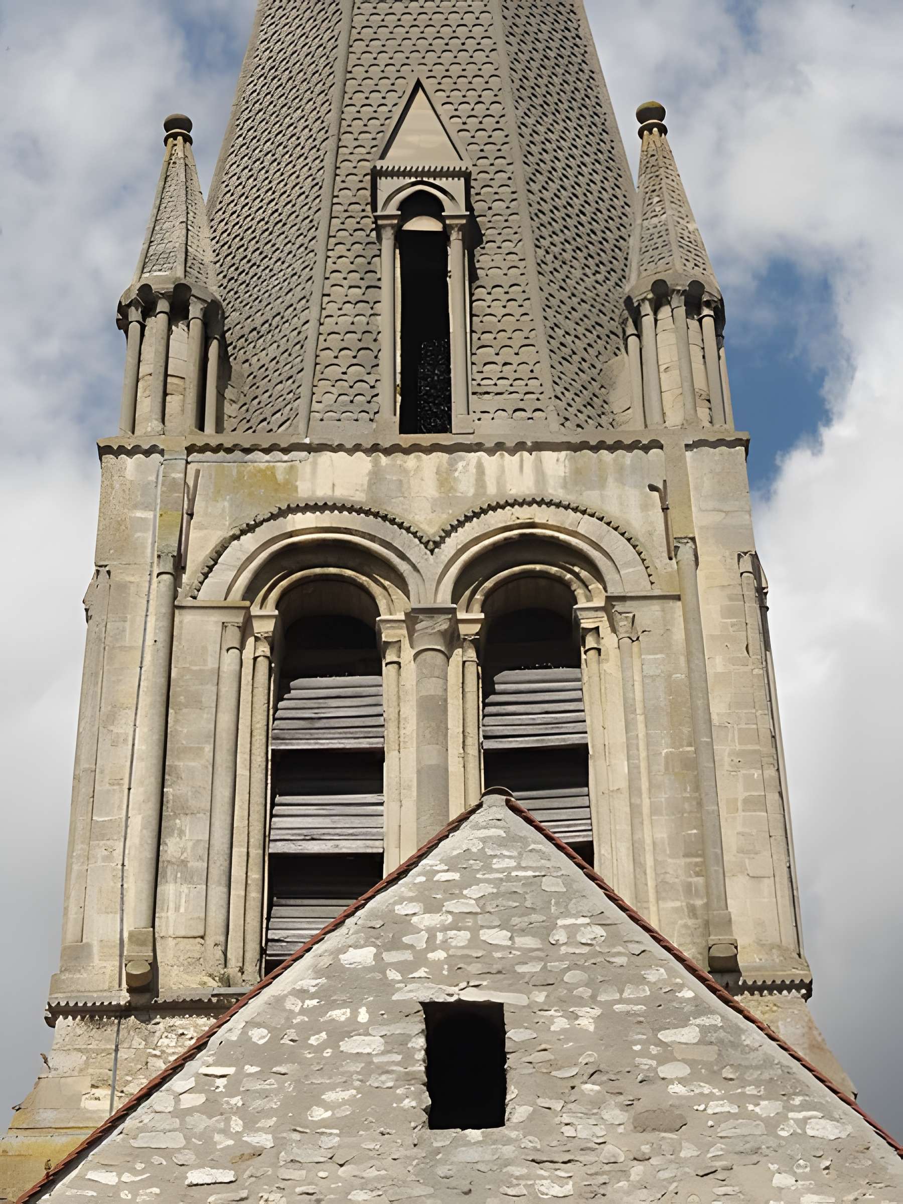 Église Saint-Aubin de Limay