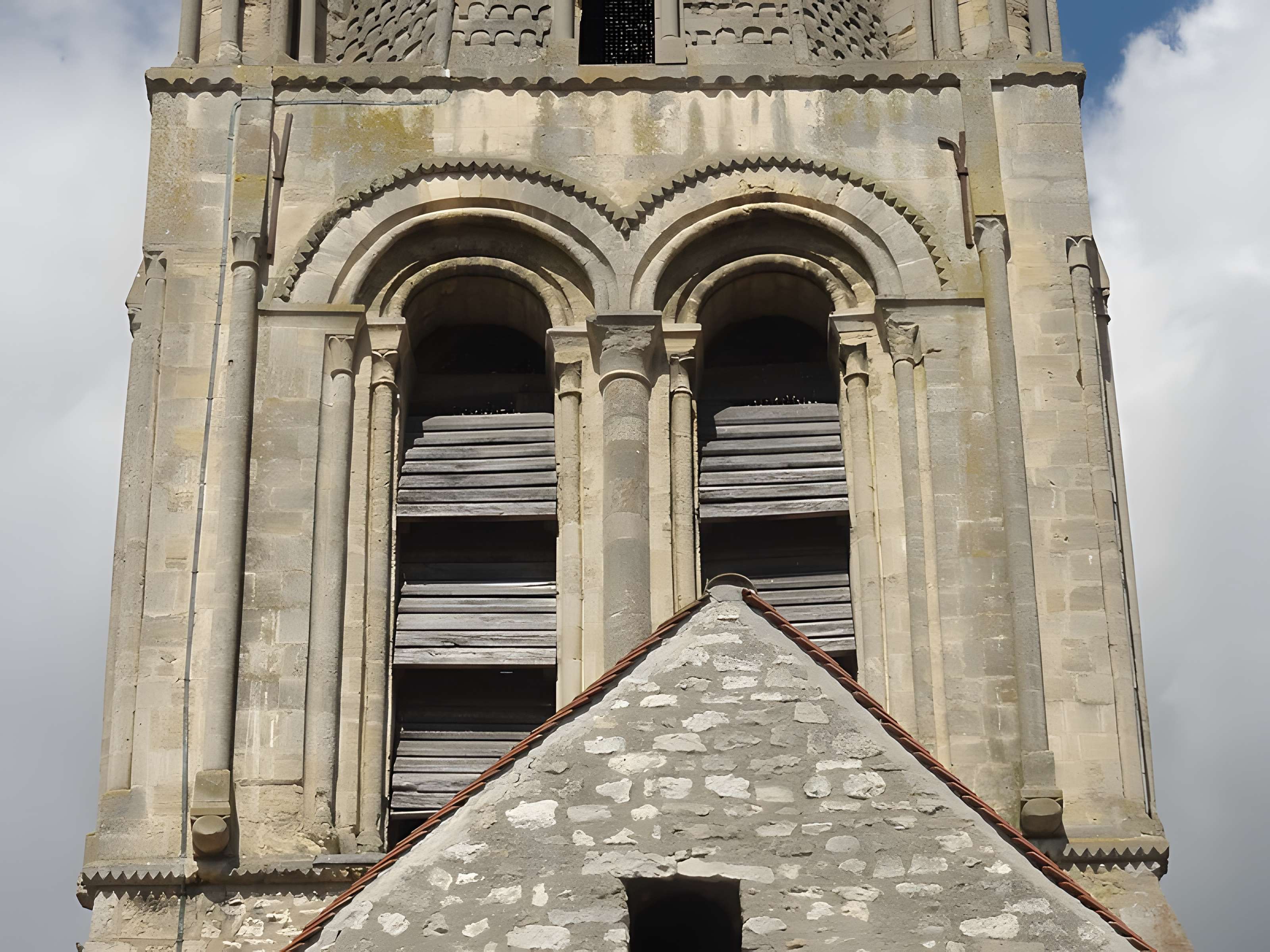 Église Saint-Aubin de Limay