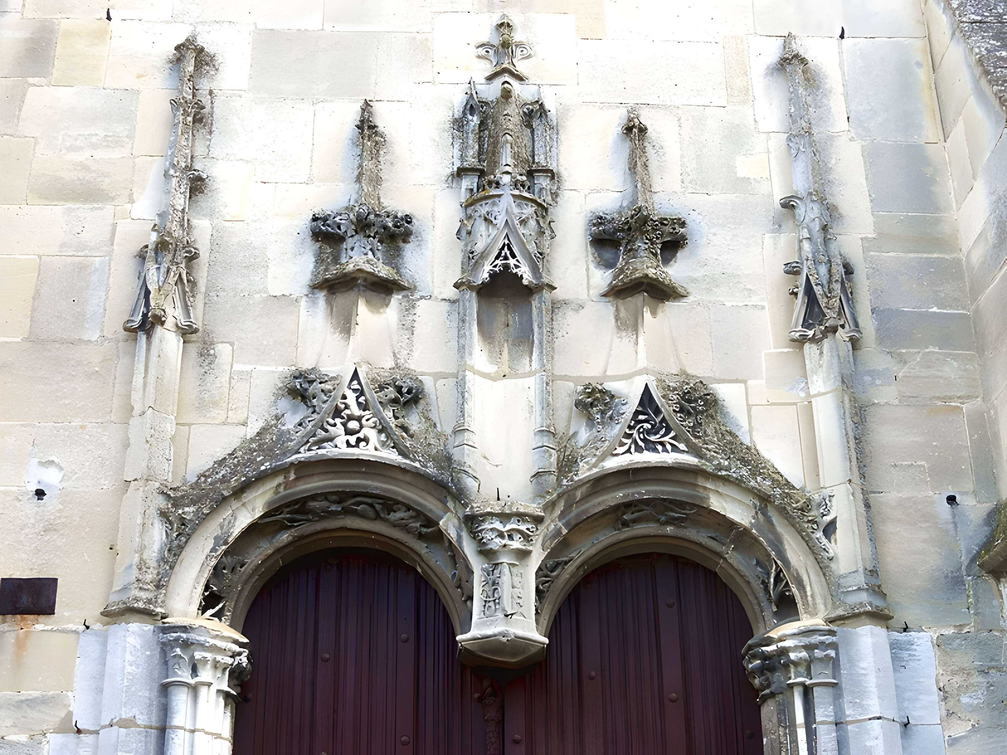Église Saint-Aubin de Limay