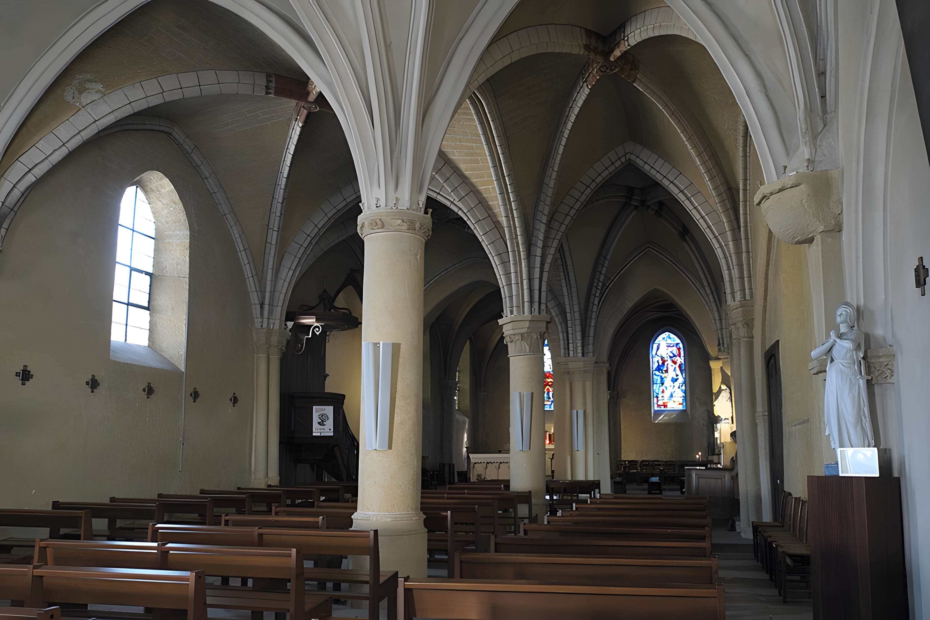 Église Saint-Aubin de Limay