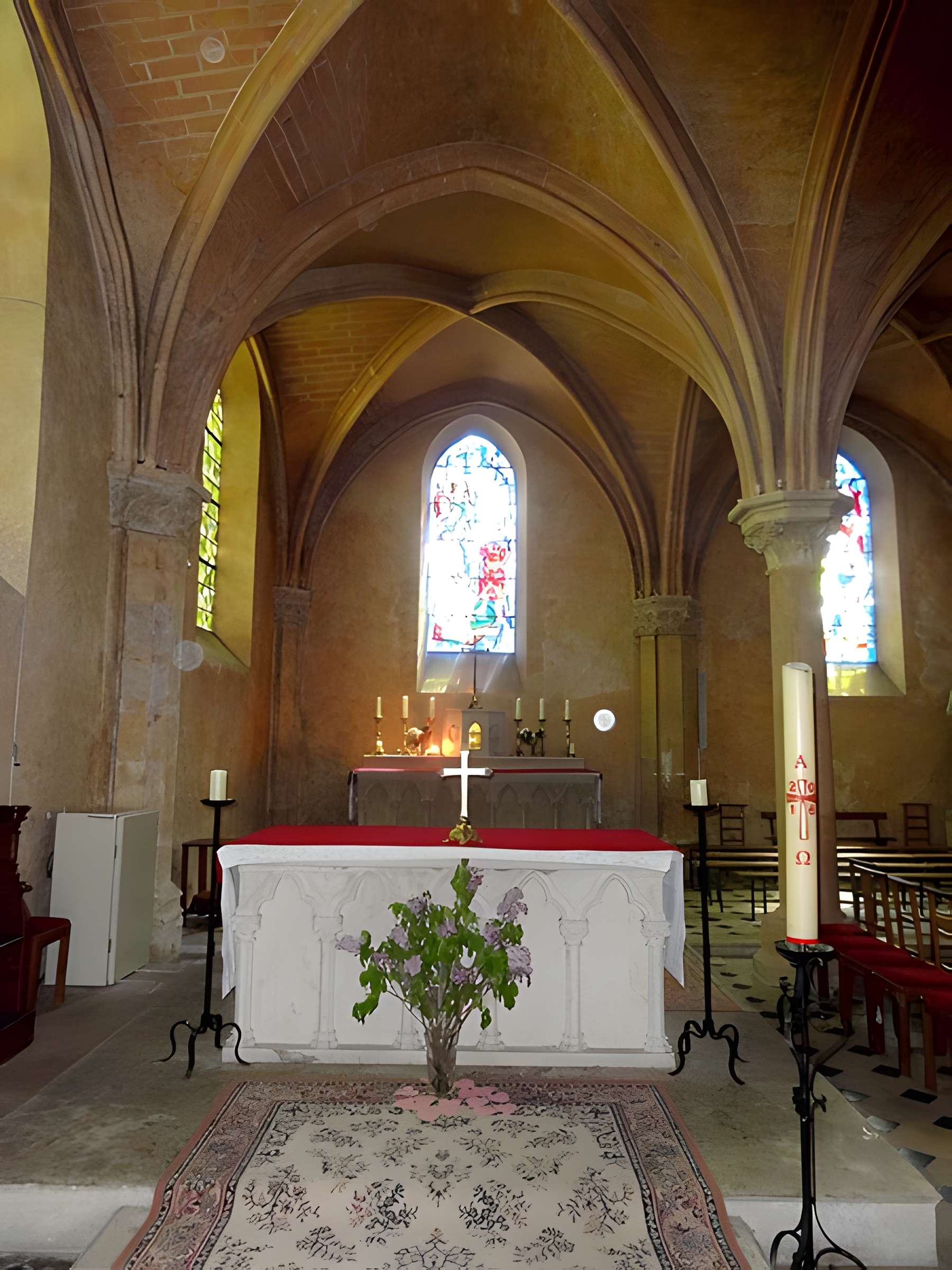 Église Saint-Aubin de Limay