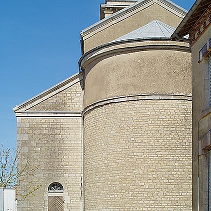 Photo de Église Saint-Aubin de Saint-Aubin dans le Jura