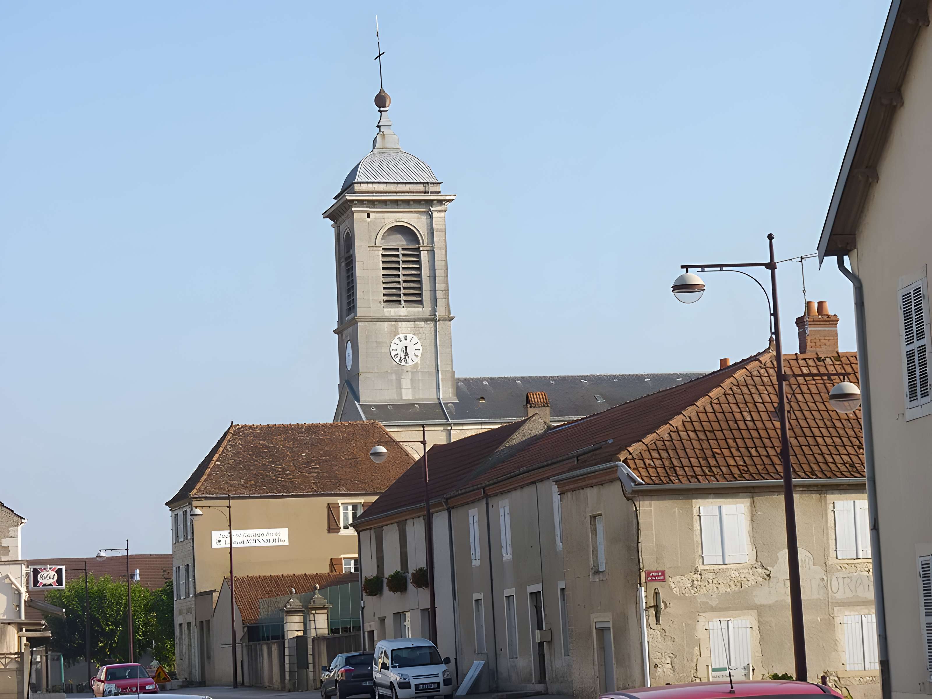 Église Saint-Aubin de Saint-Aubin dans le Jura