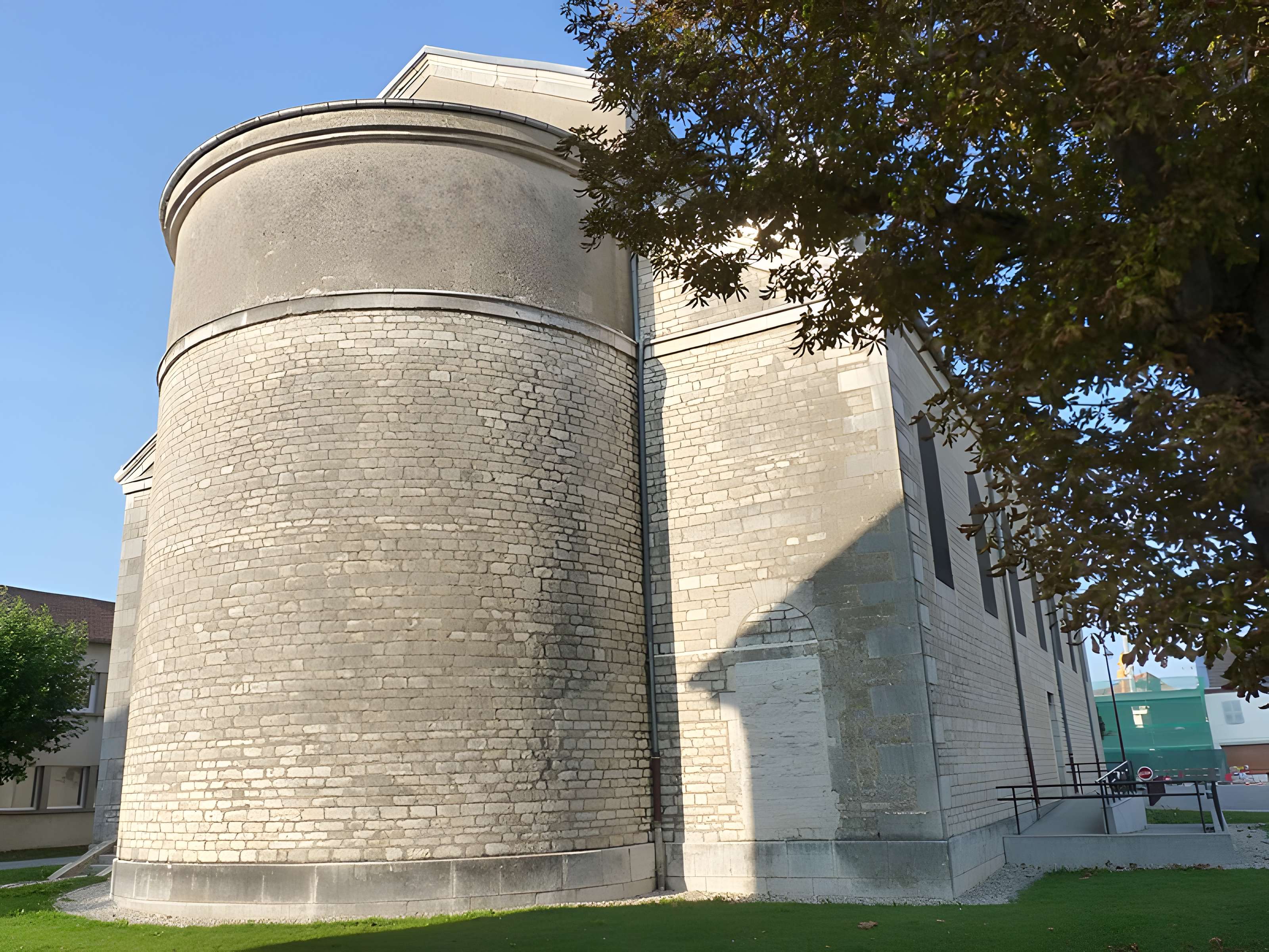 Église Saint-Aubin de Saint-Aubin dans le Jura