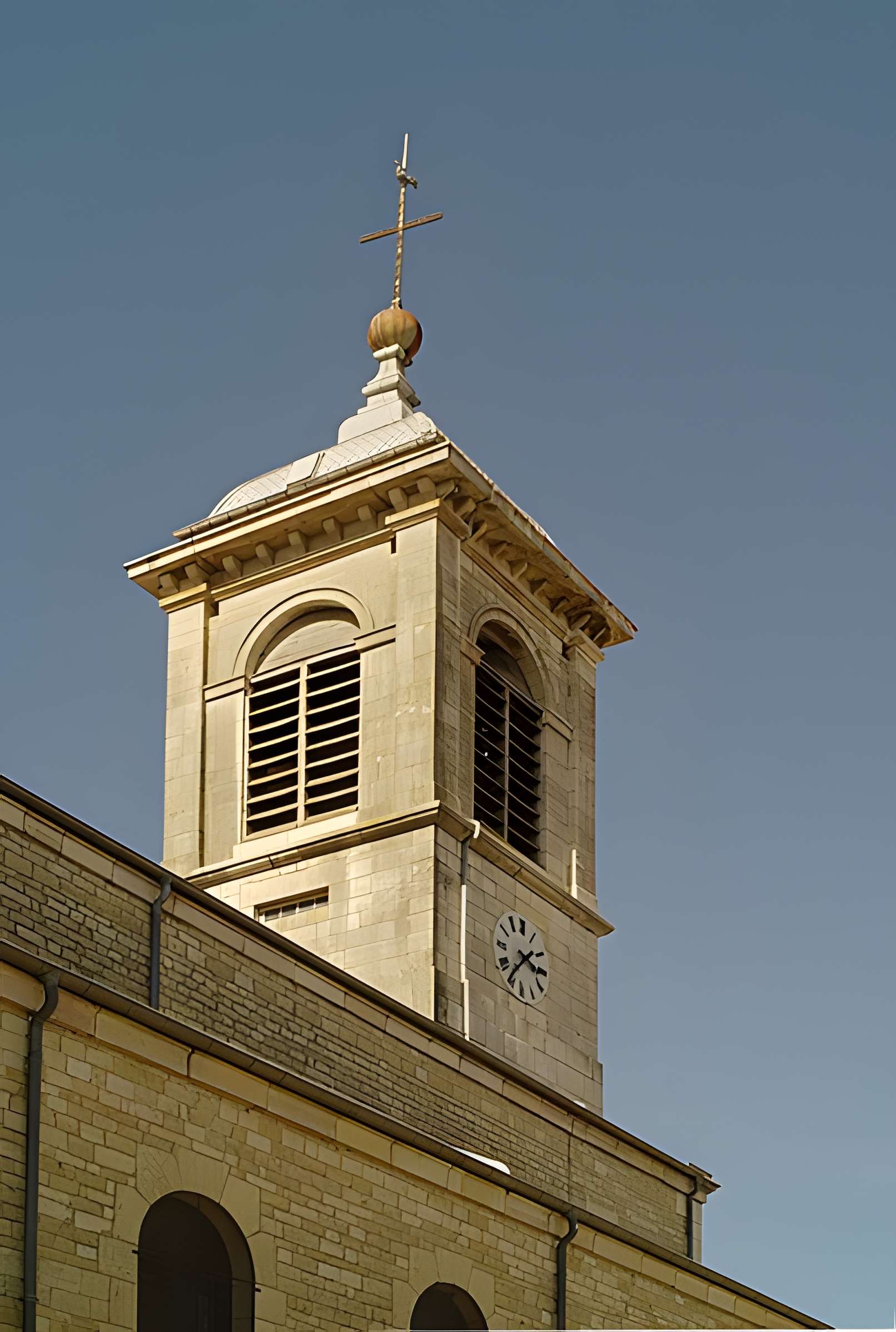 Église Saint-Aubin de Saint-Aubin dans le Jura