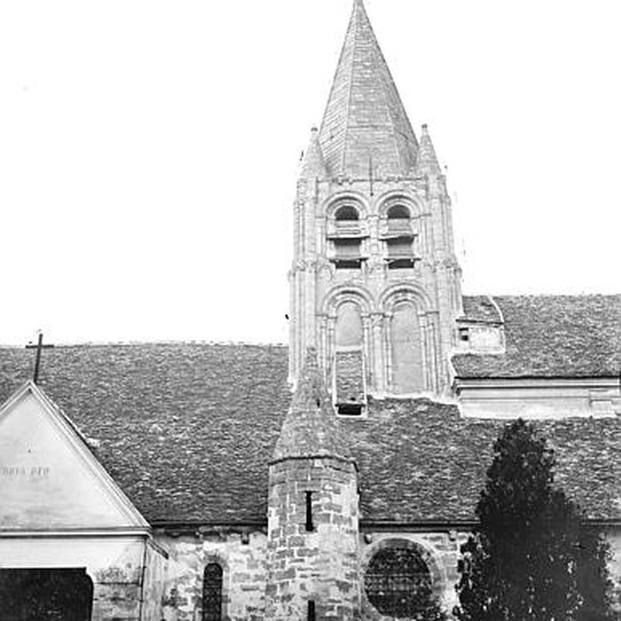 Photo de Église Saint-Aubin dEnnery et croix