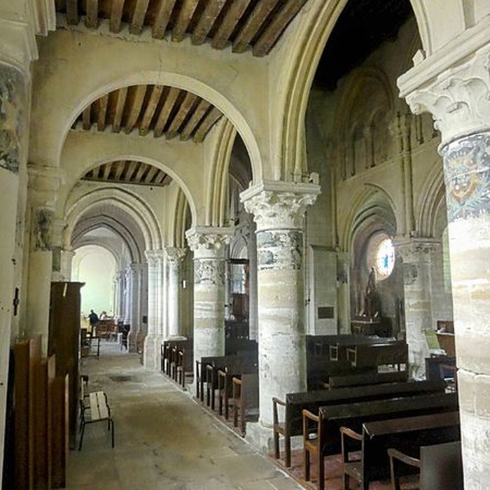 Photo de Église Saint-Aubin dEnnery et croix