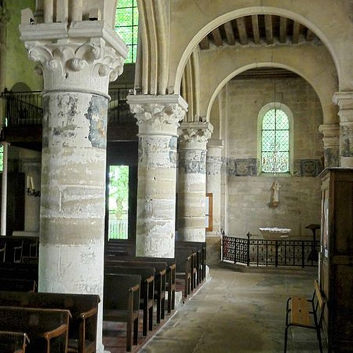 Photo de Église Saint-Aubin dEnnery et croix