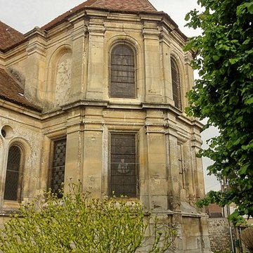 Église Saint-Aubin dEnnery et croix