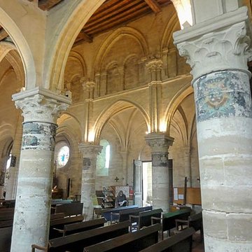 Église Saint-Aubin dEnnery et croix