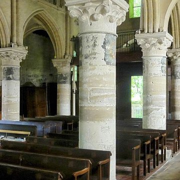 Église Saint-Aubin dEnnery et croix