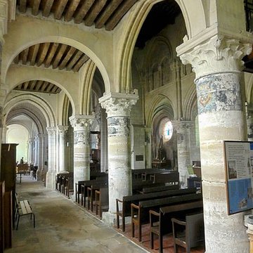 Église Saint-Aubin dEnnery et croix
