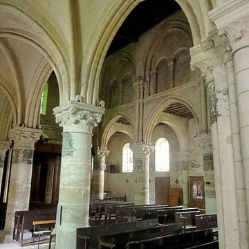 Église Saint-Aubin dEnnery et croix