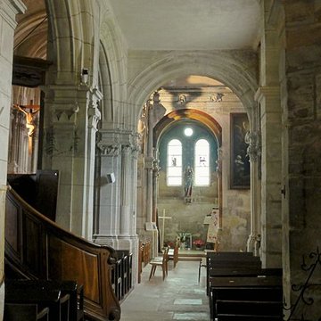 Église Saint-Aubin dEnnery et croix