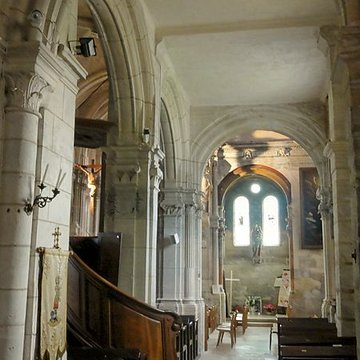 Église Saint-Aubin dEnnery et croix