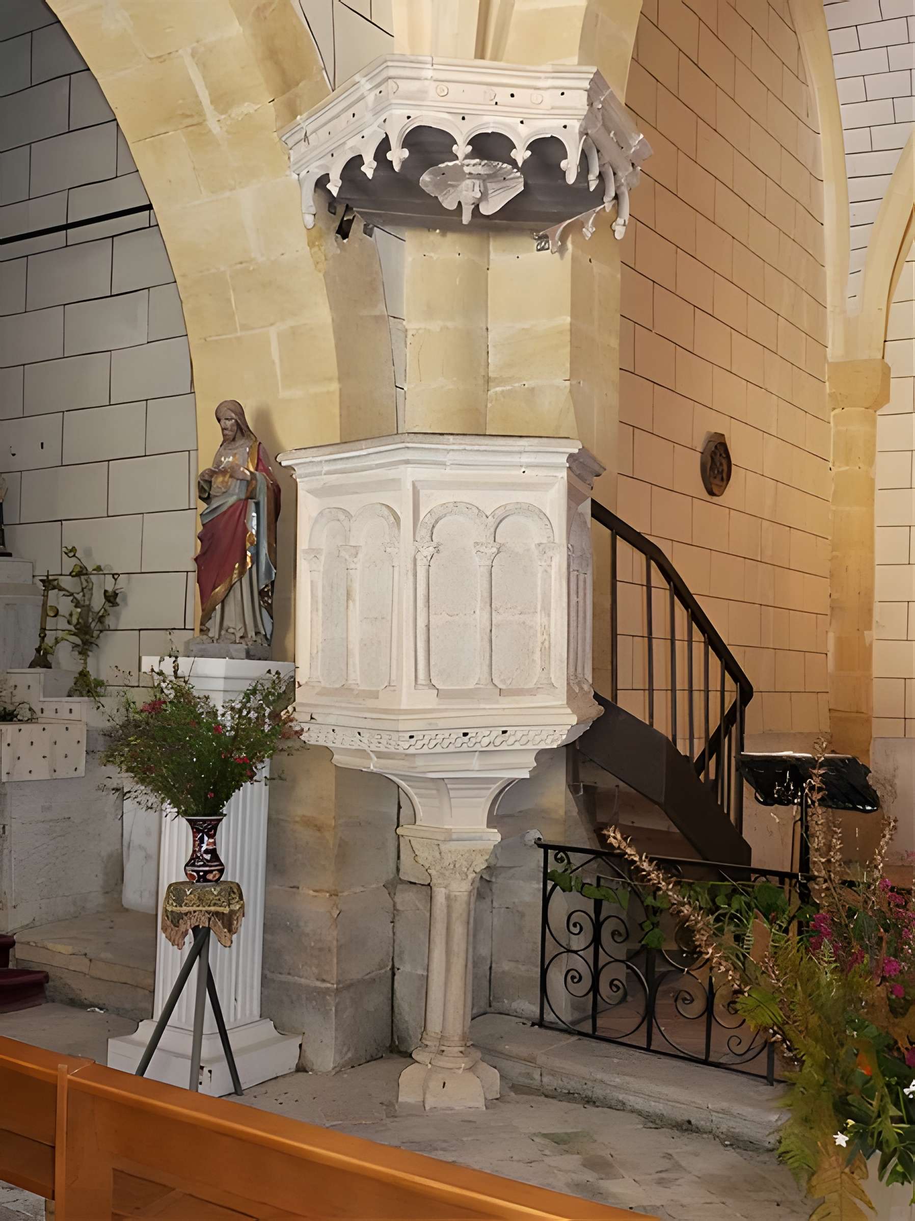 Église Saint-Avit de Saint-Avit-Rivière