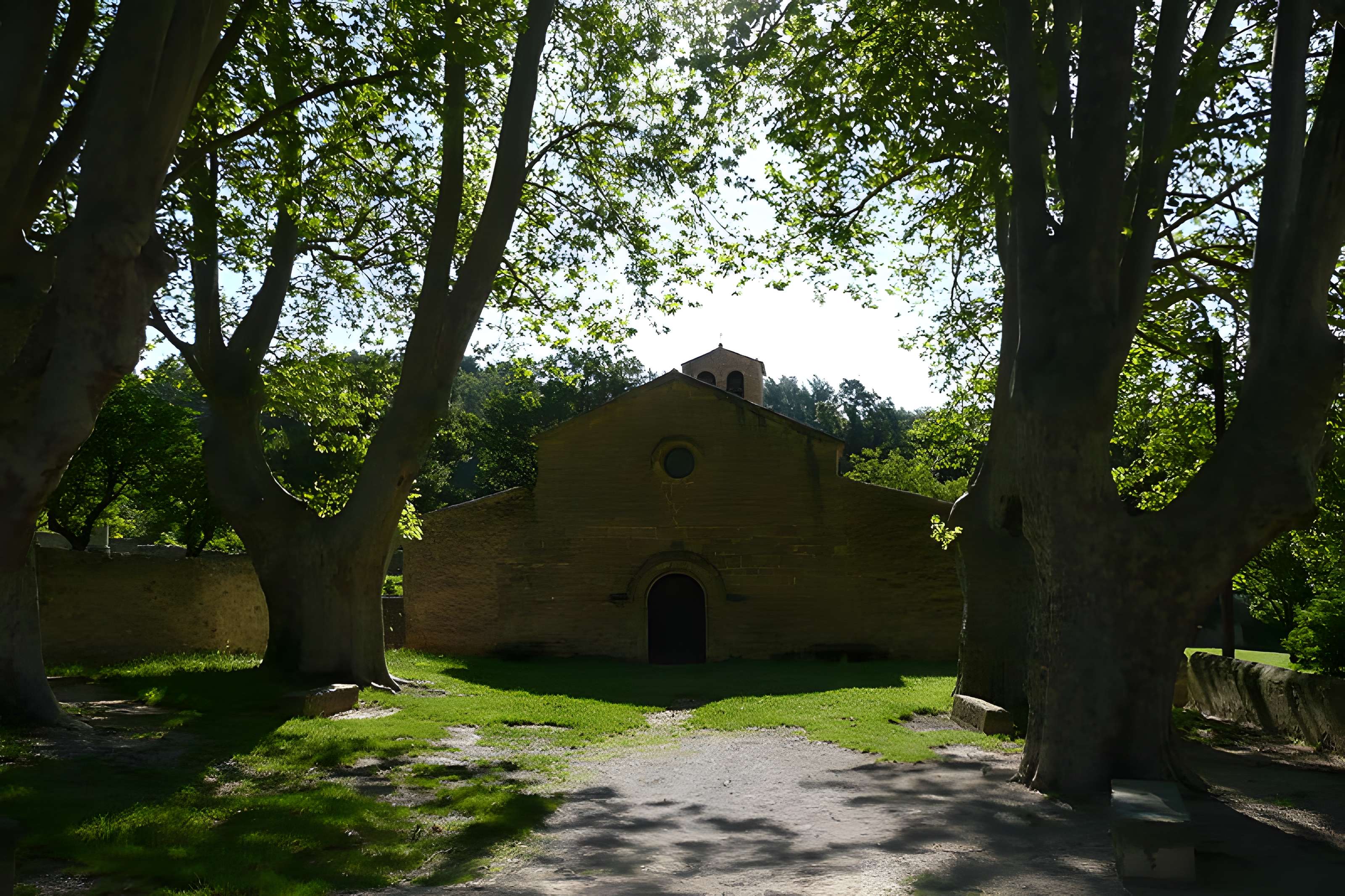 Église Saint-Barthélémy de Vaugines