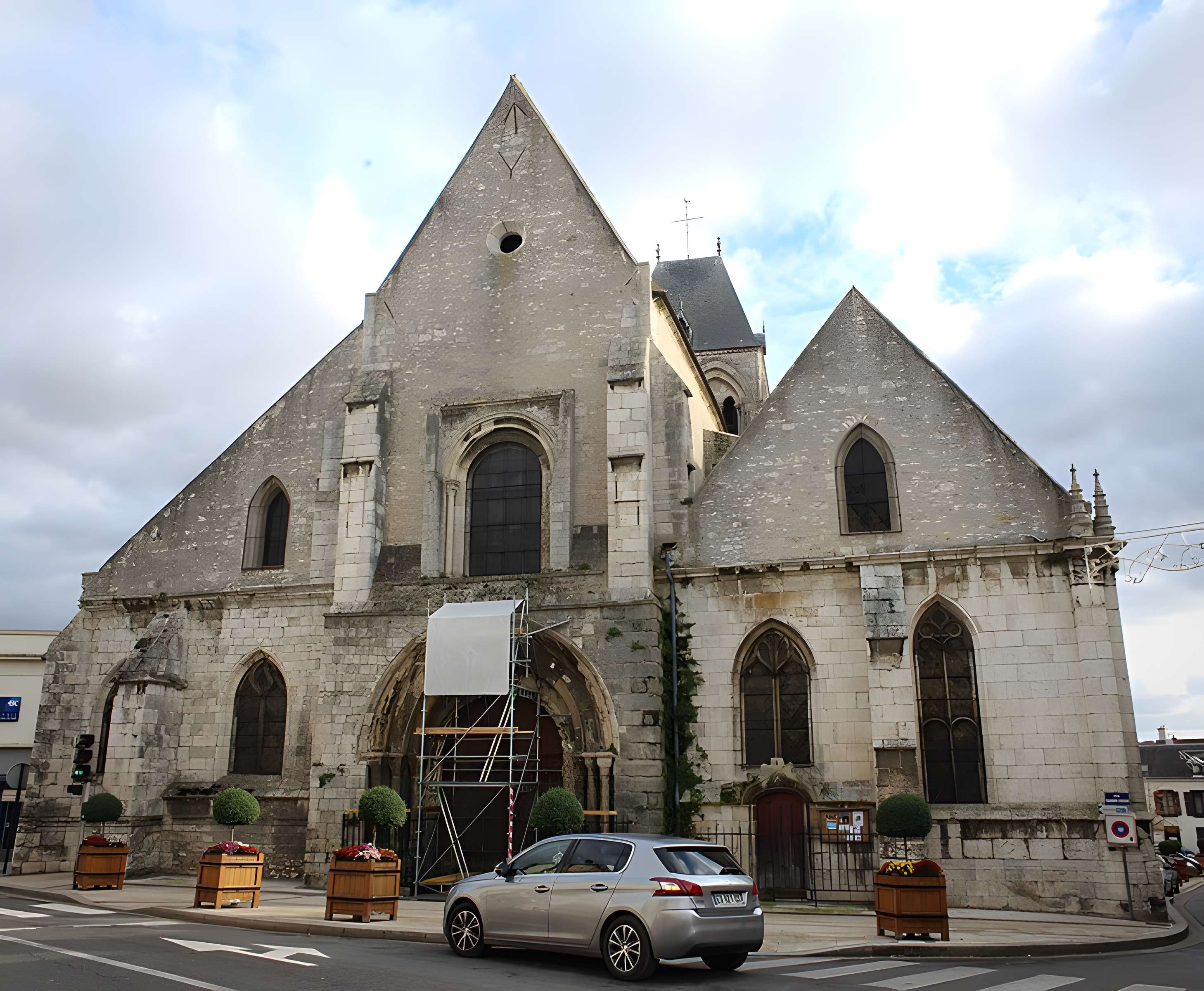 Église Saint-Basile d'Étampes