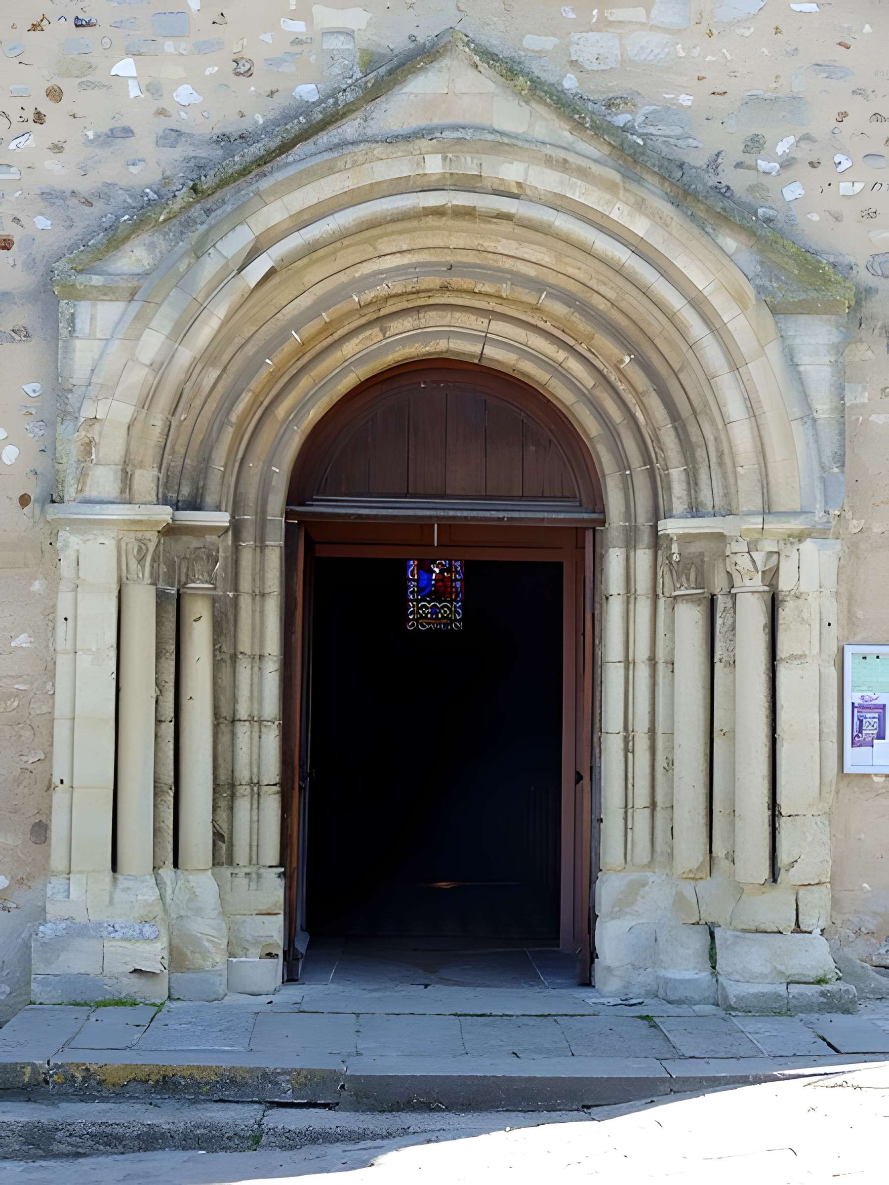 Église Saint-Béat d'Épône