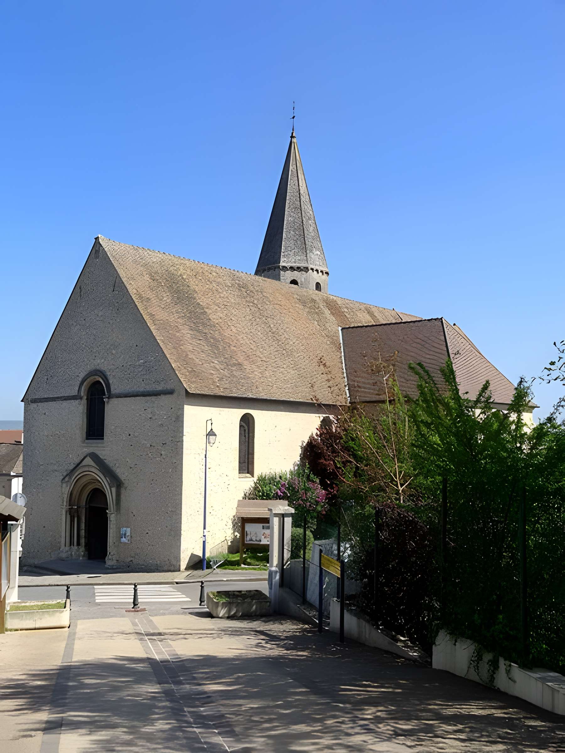 Église Saint-Béat d'Épône