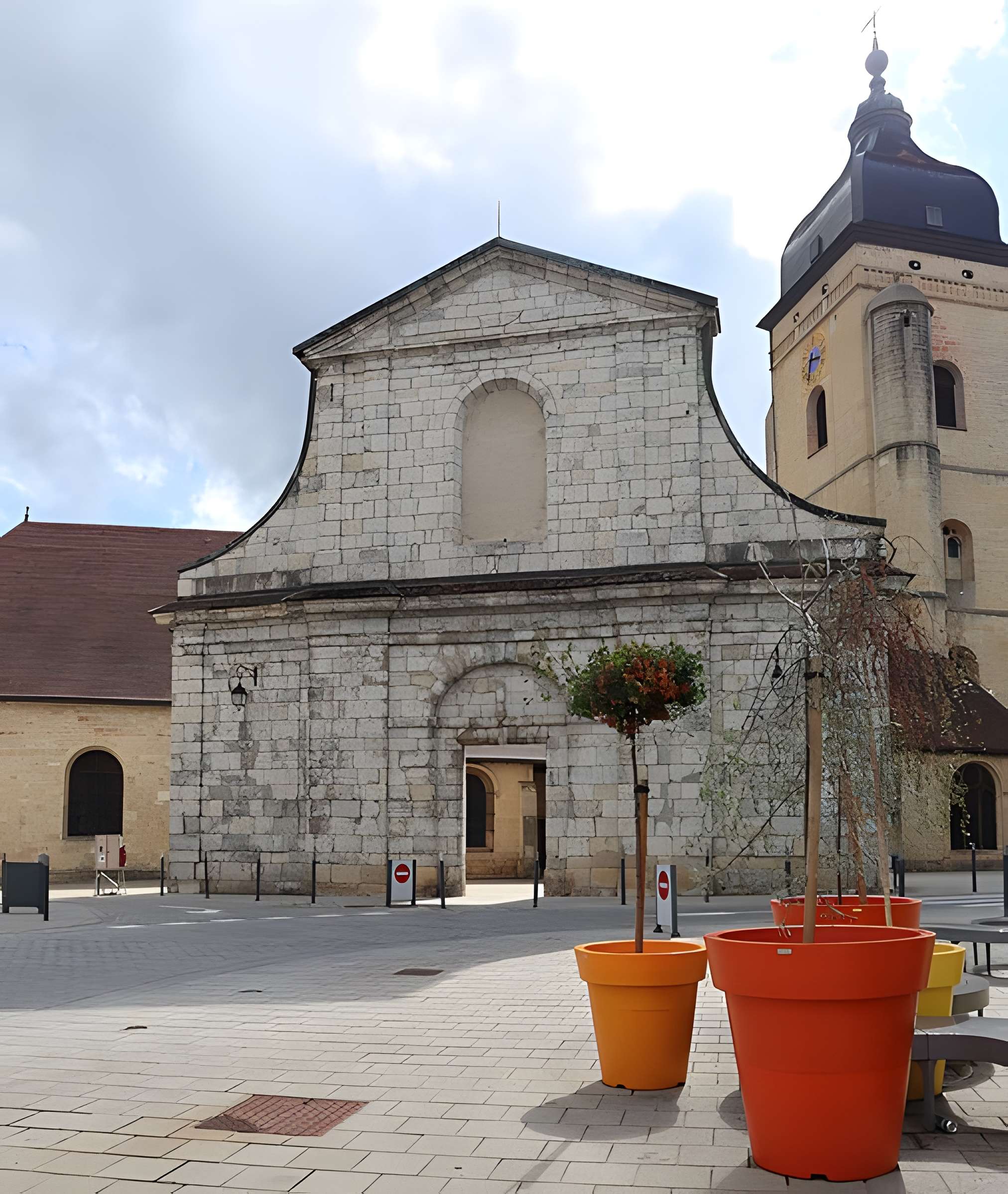 Église Saint-Bénigne de Pontarlier