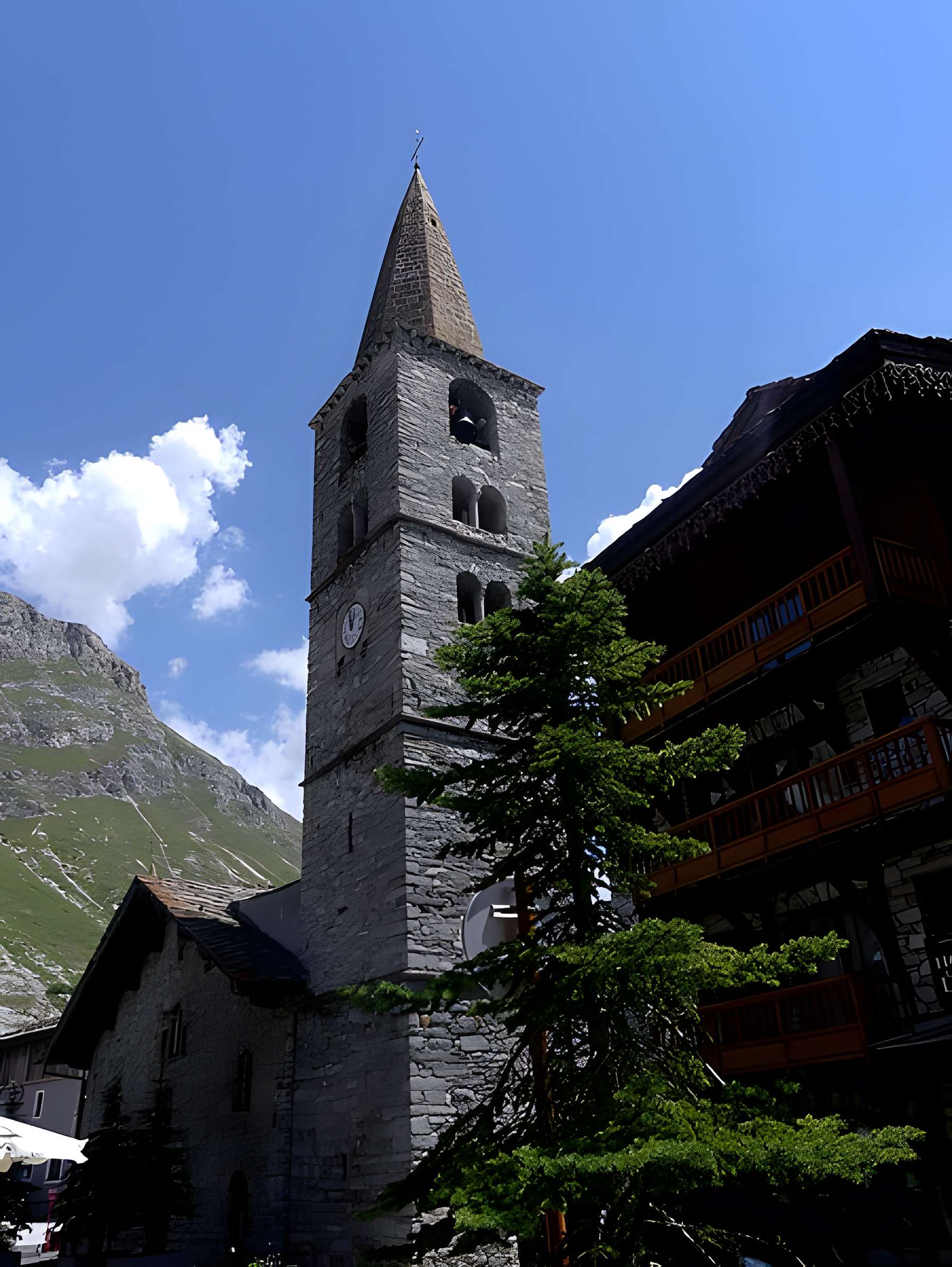 Église Saint-Bernard-des-Alpes de Val-d'Isère