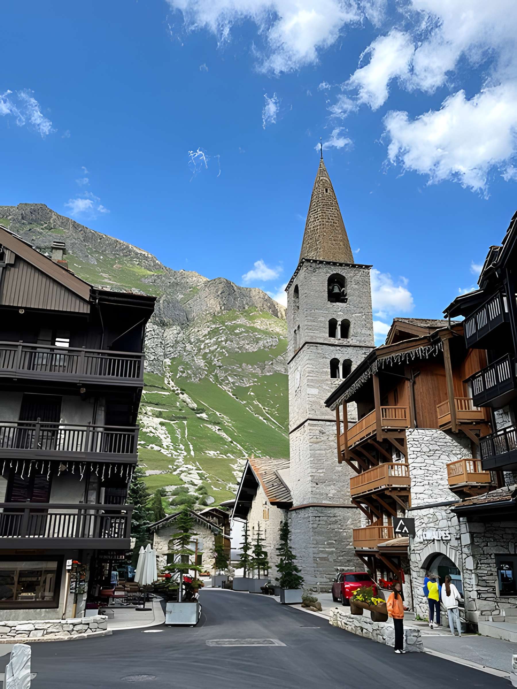 Église Saint-Bernard-des-Alpes de Val-d'Isère