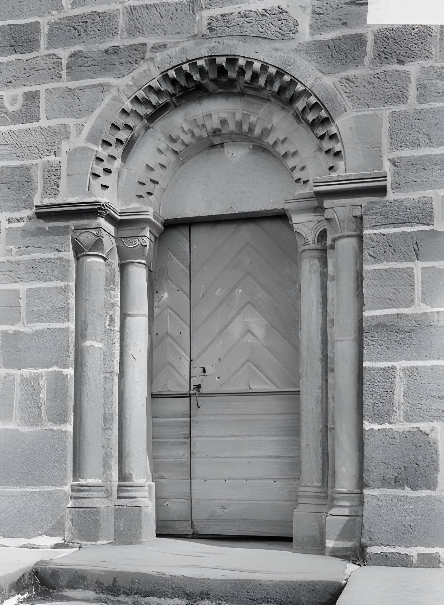 Église Saint-Brice d'Isches