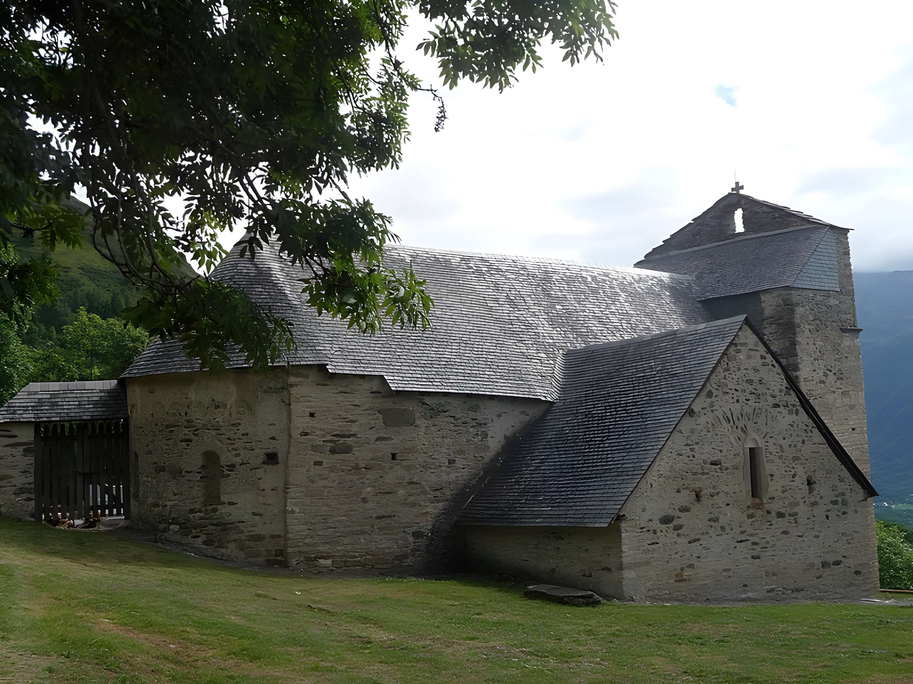 Église Saint-Calixte de Cazaux-Fréchet-Anéran-Camors 