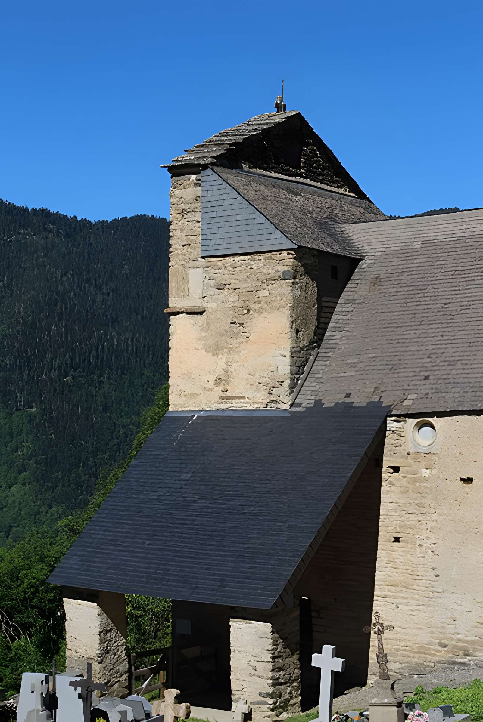 Église Saint-Calixte de Cazaux-Fréchet-Anéran-Camors