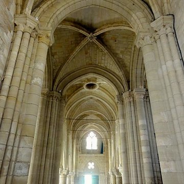 Église Saint-Caprais de Grisy-les-Plâtres