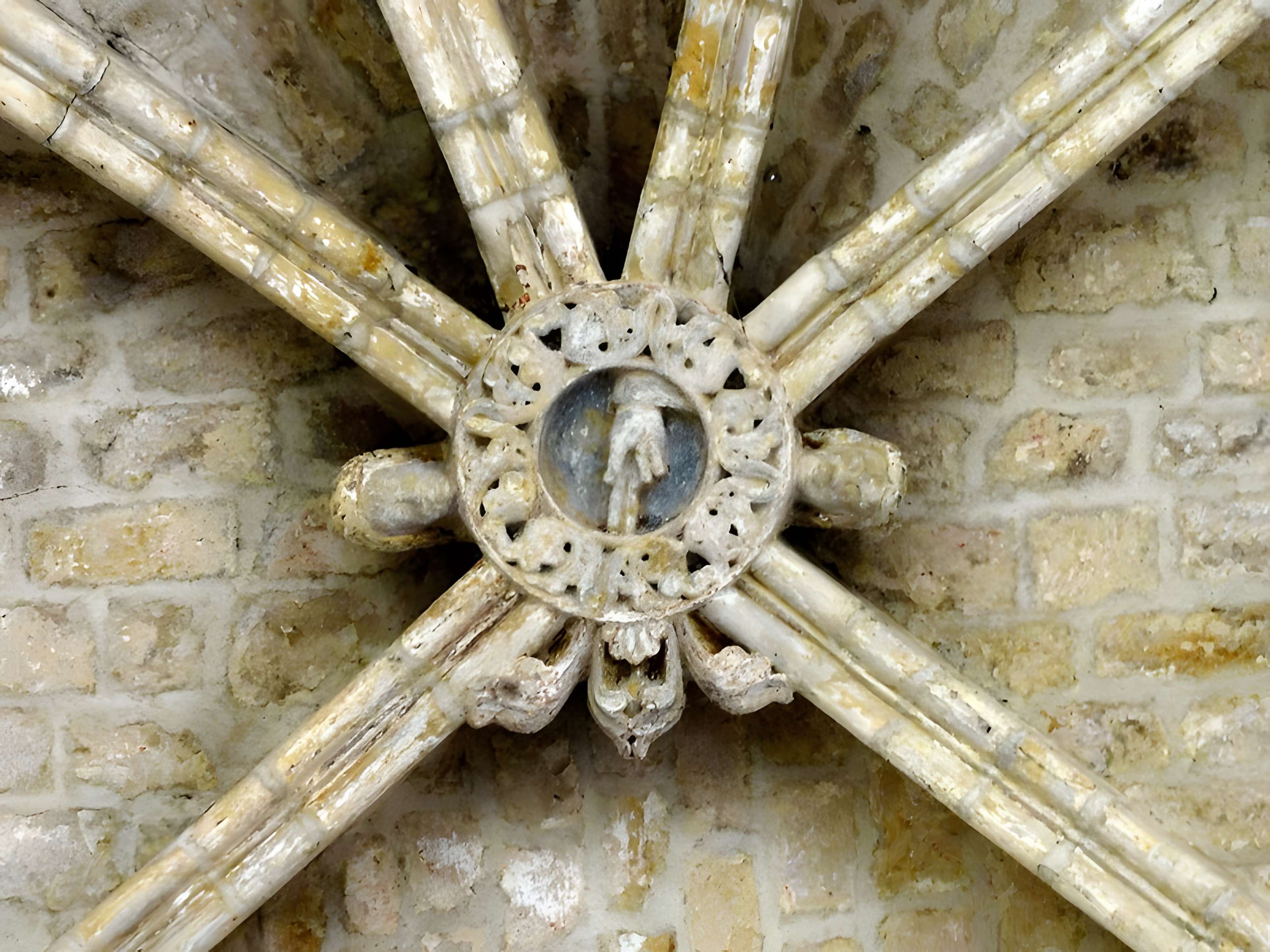 Église Saint-Caprais de Grisy-les-Plâtres