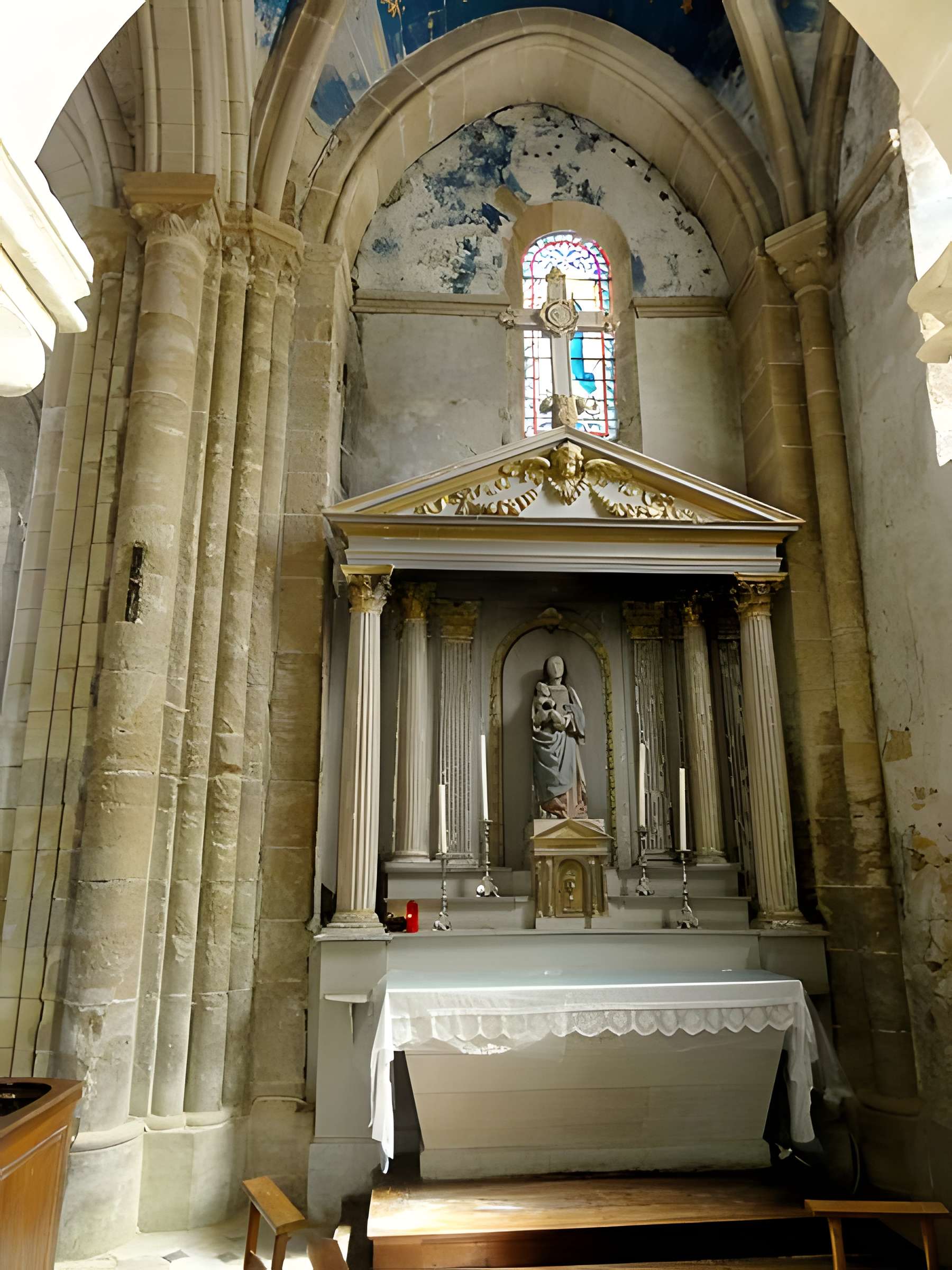 Église Saint-Caprais de Grisy-les-Plâtres