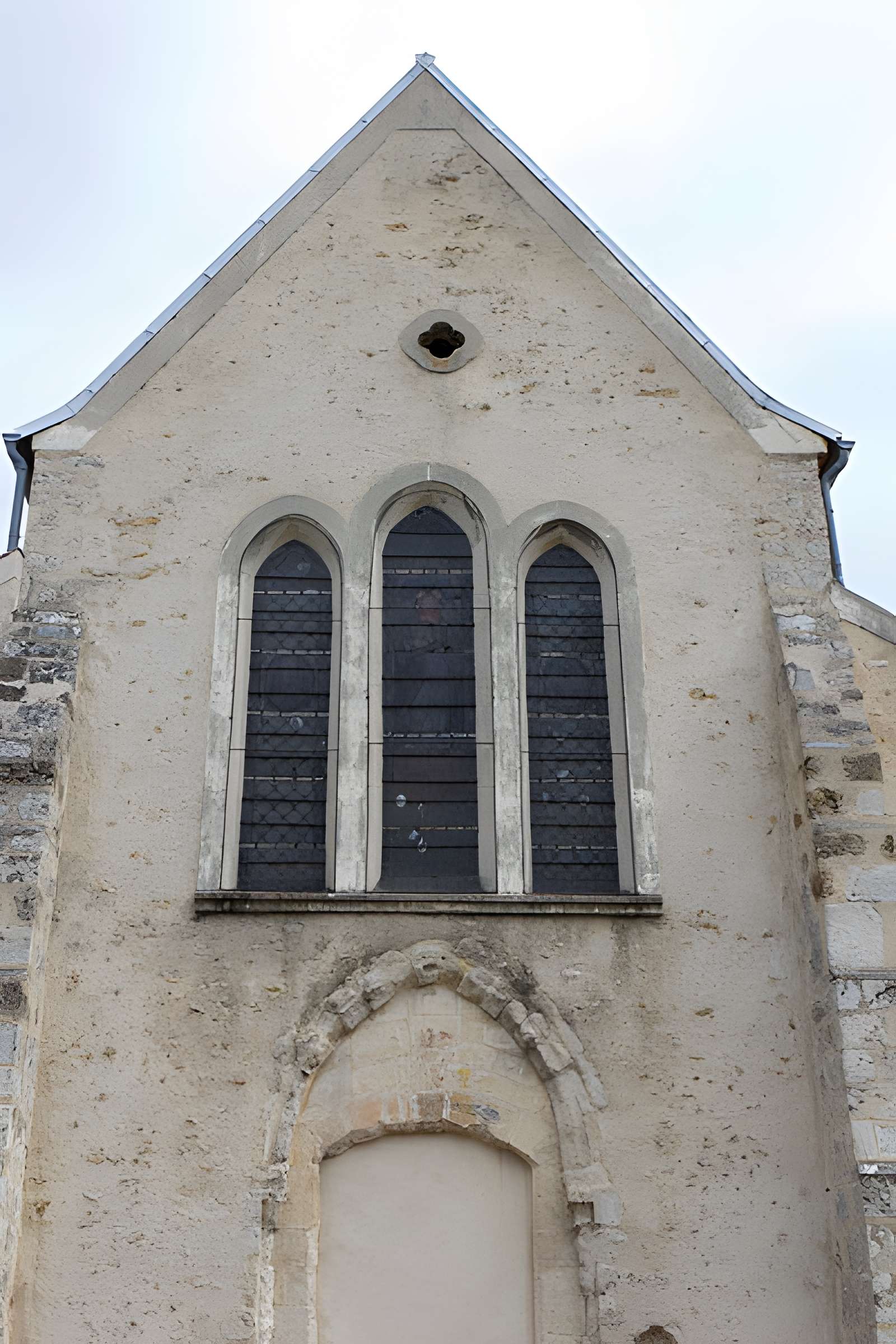Église Saint-Caprais de Saint-Vrain