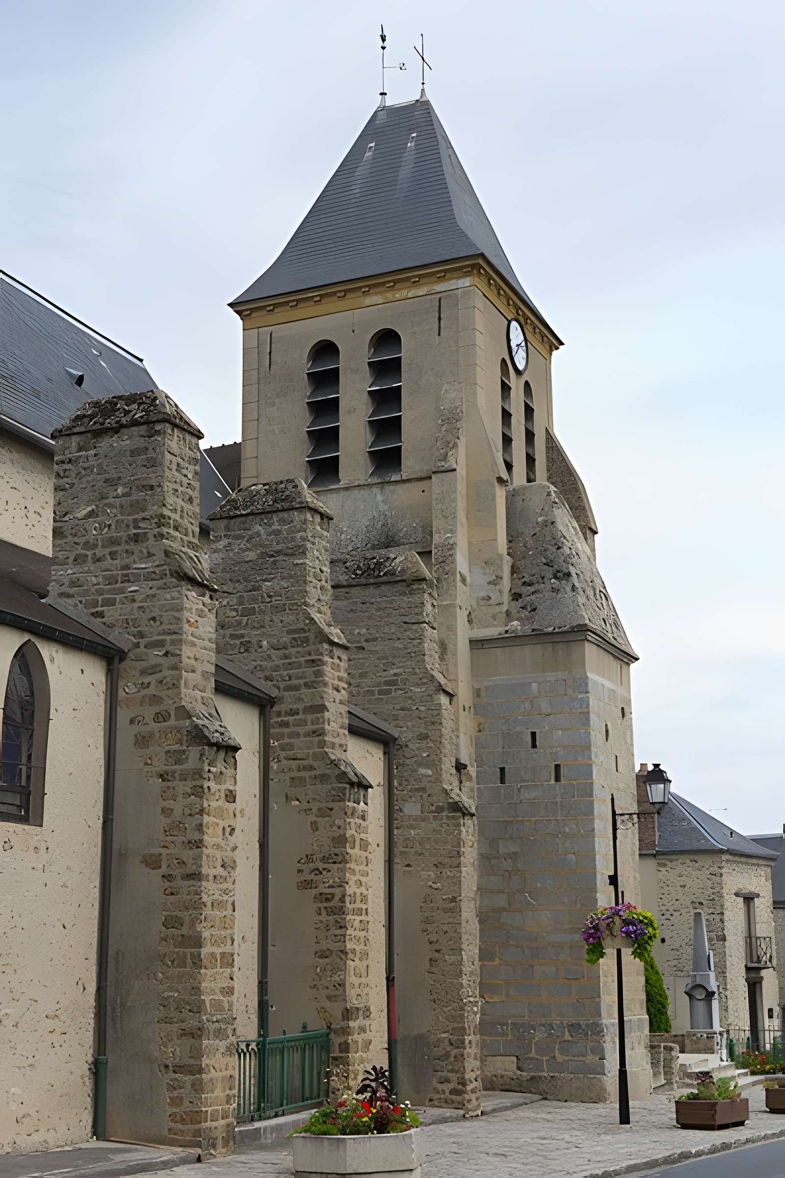 Église Saint-Caprais de Saint-Vrain