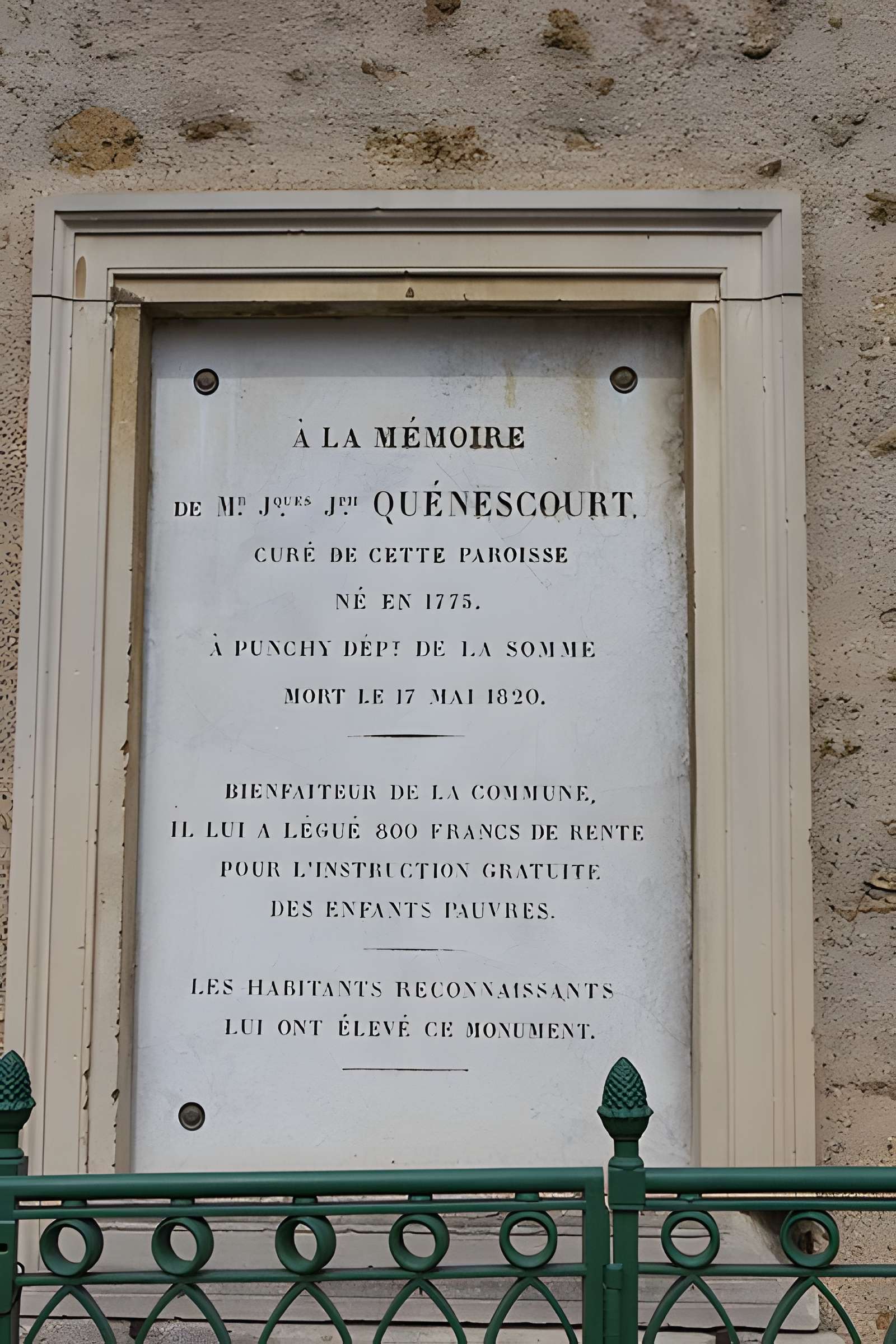 Église Saint-Caprais de Saint-Vrain